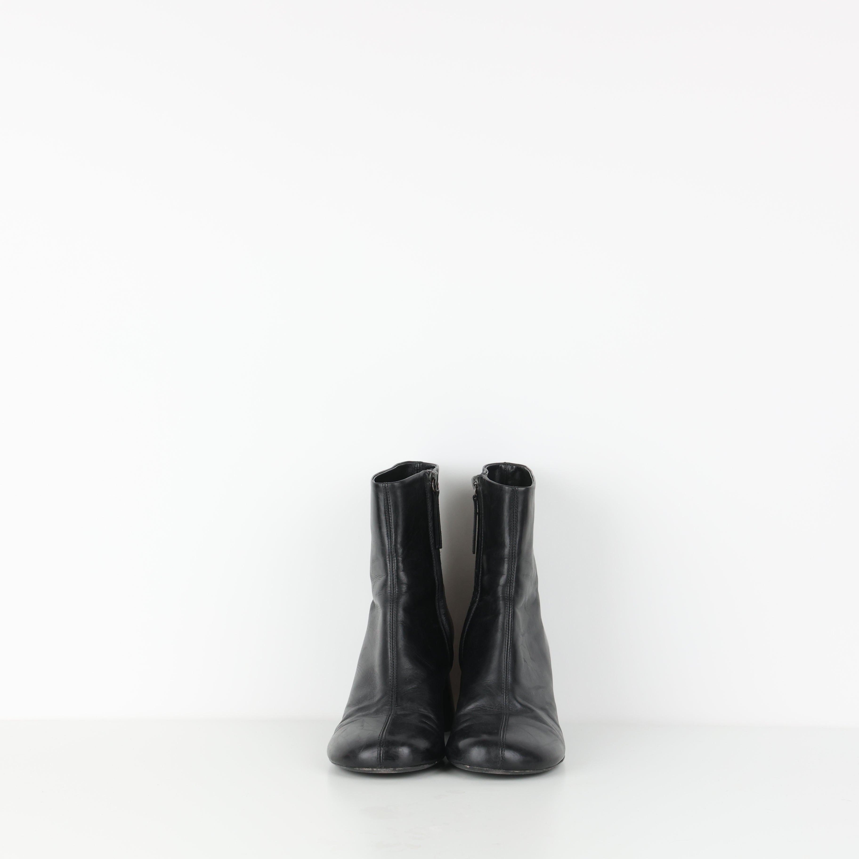 Boots , Shoe Size 39