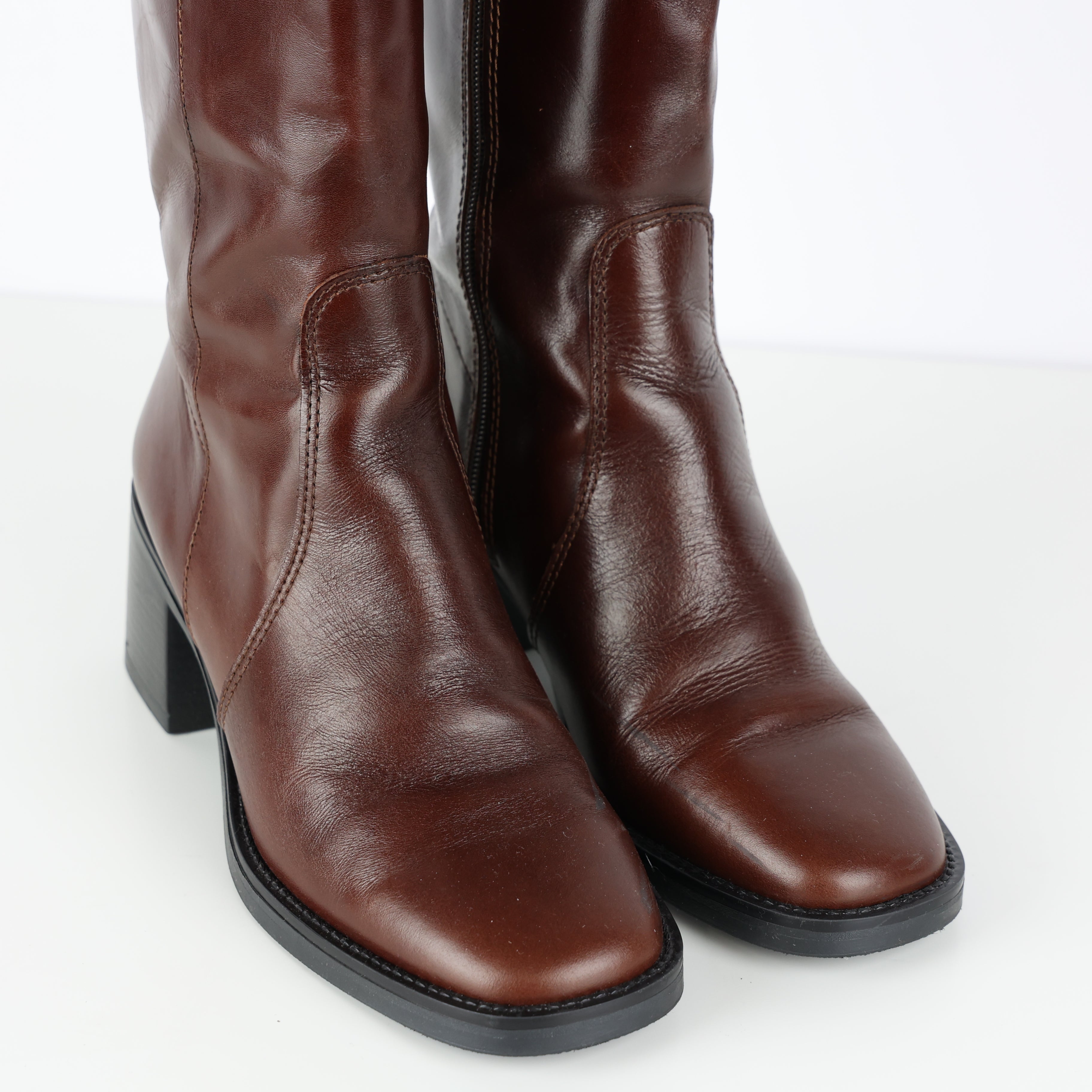 Boots , Shoe Size 39