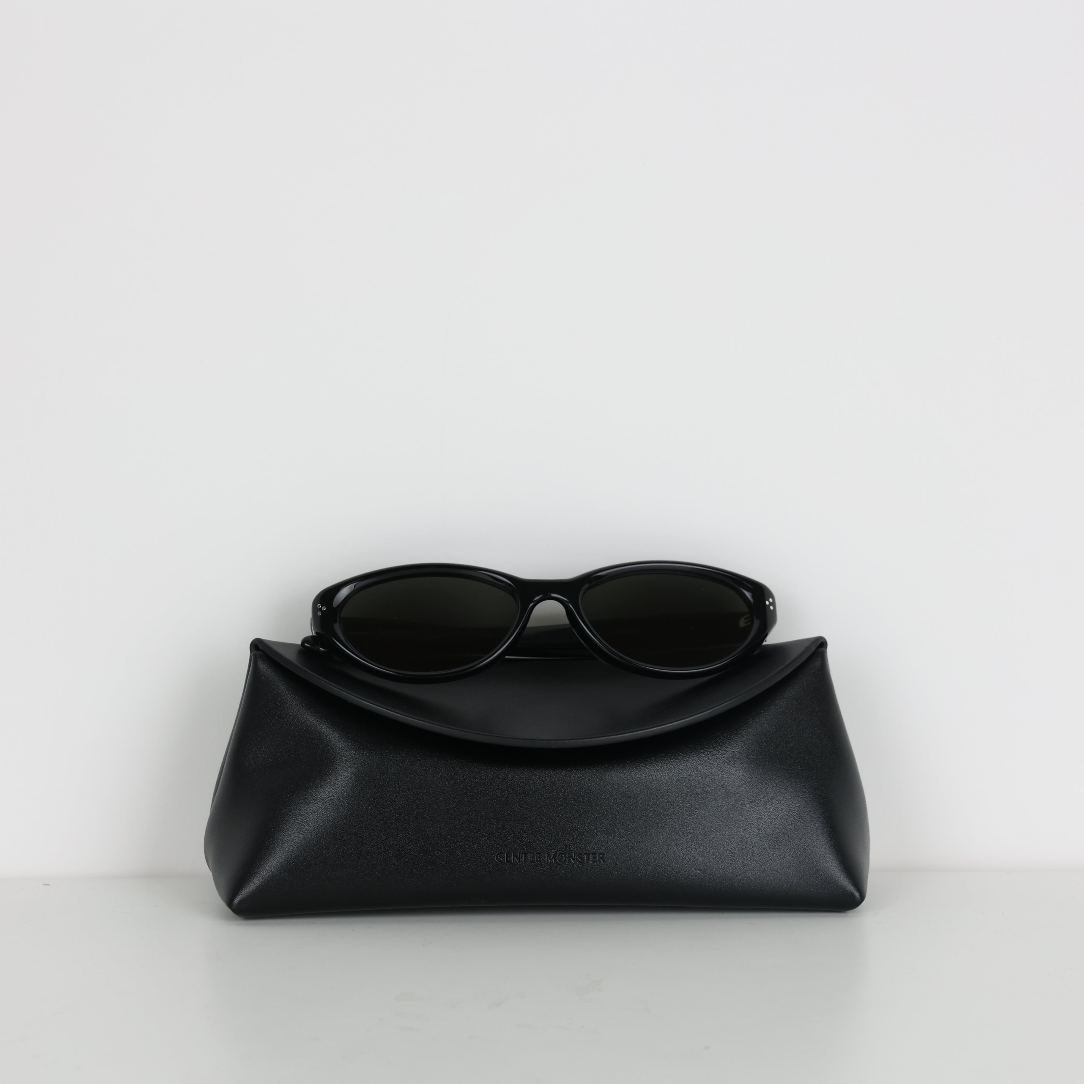 Sunglasses, UK Size One Size
