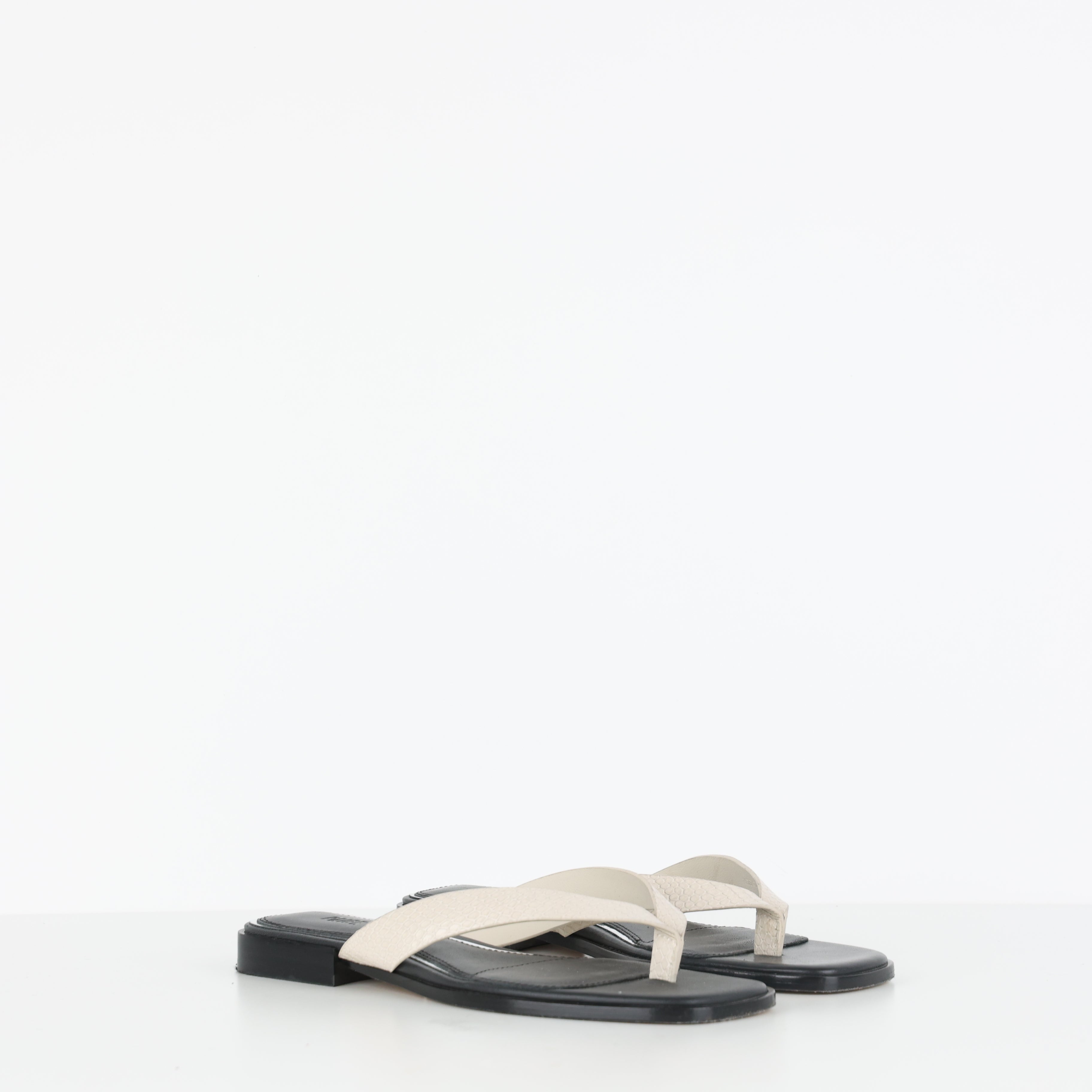 Flats , Shoe Size 37