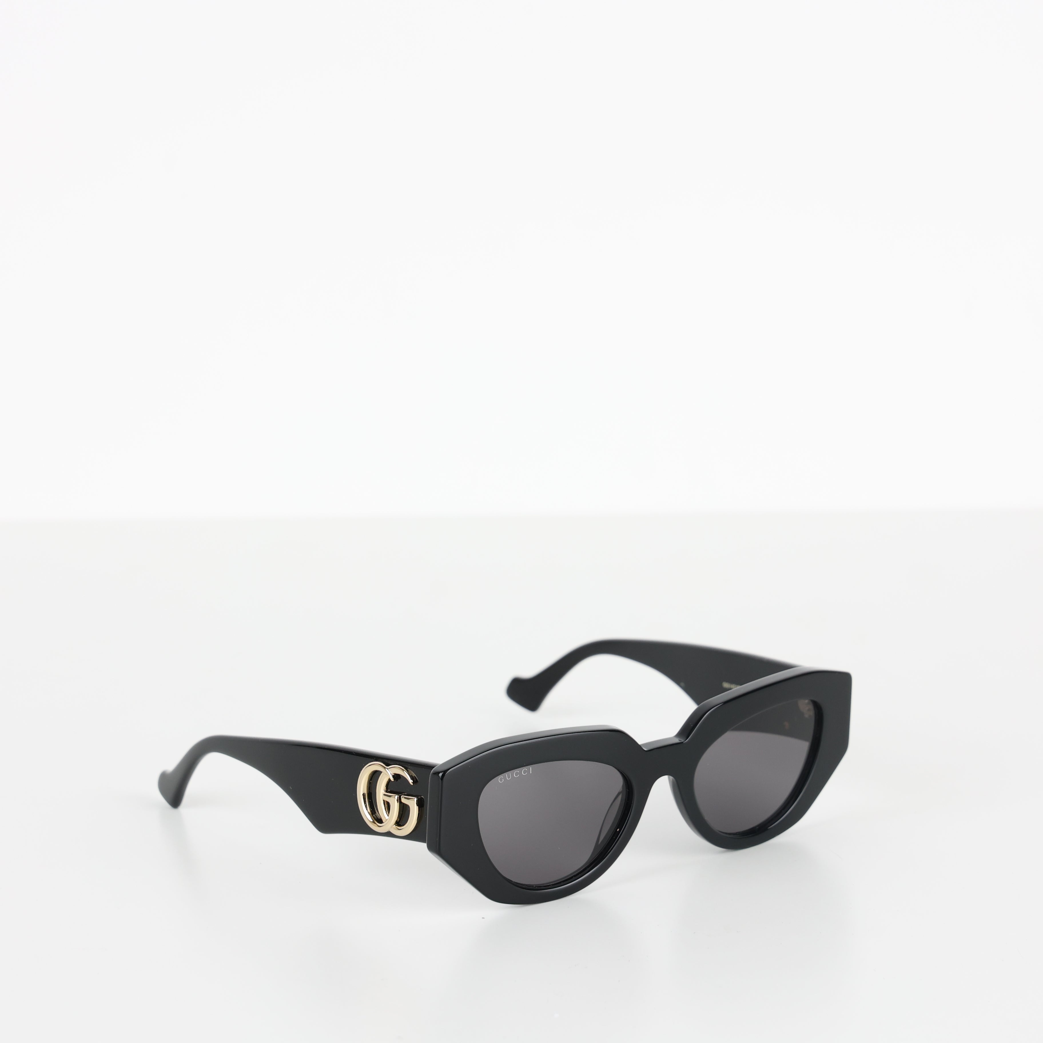 Sunglasses, UK Size One Size