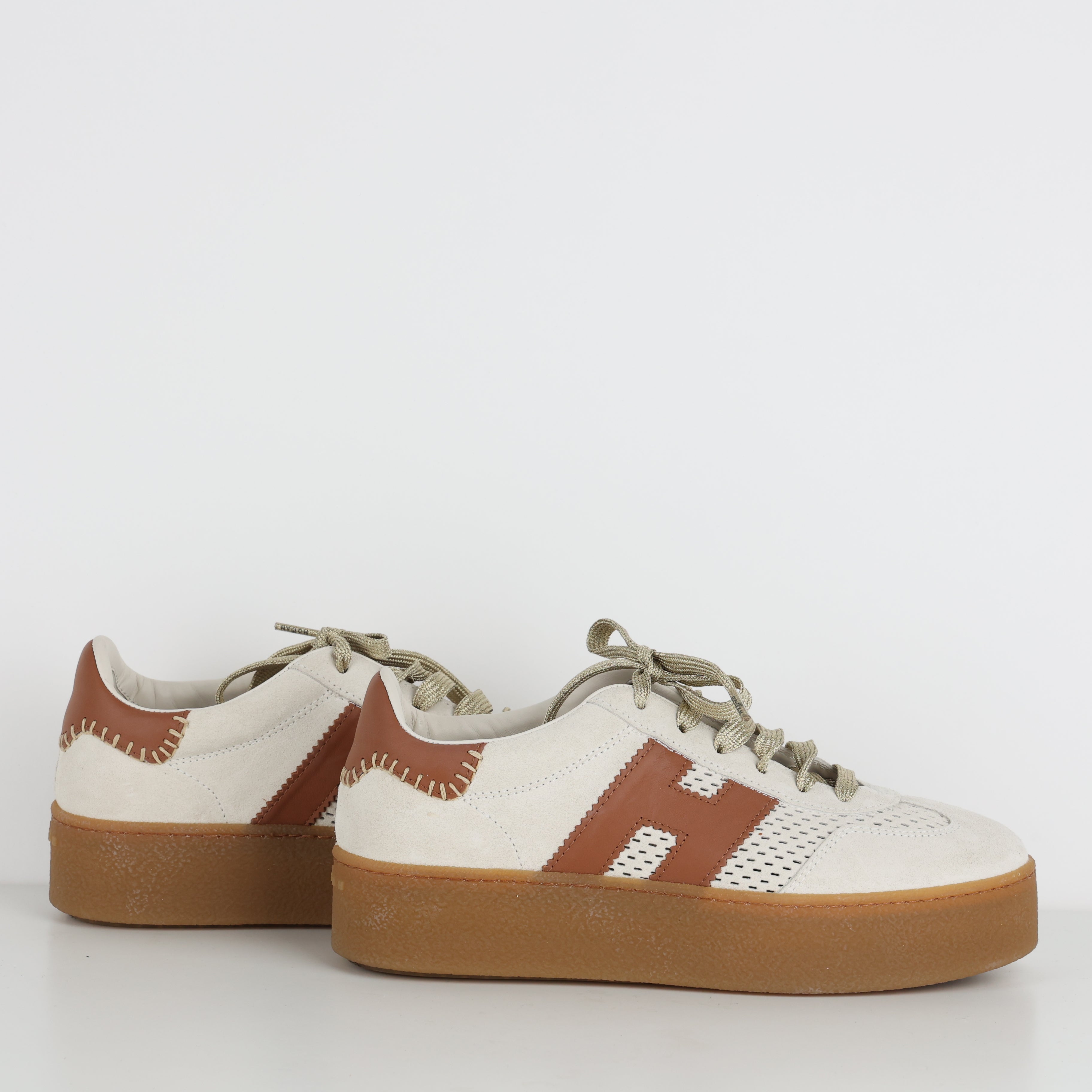 Trainers , Shoe Size 40