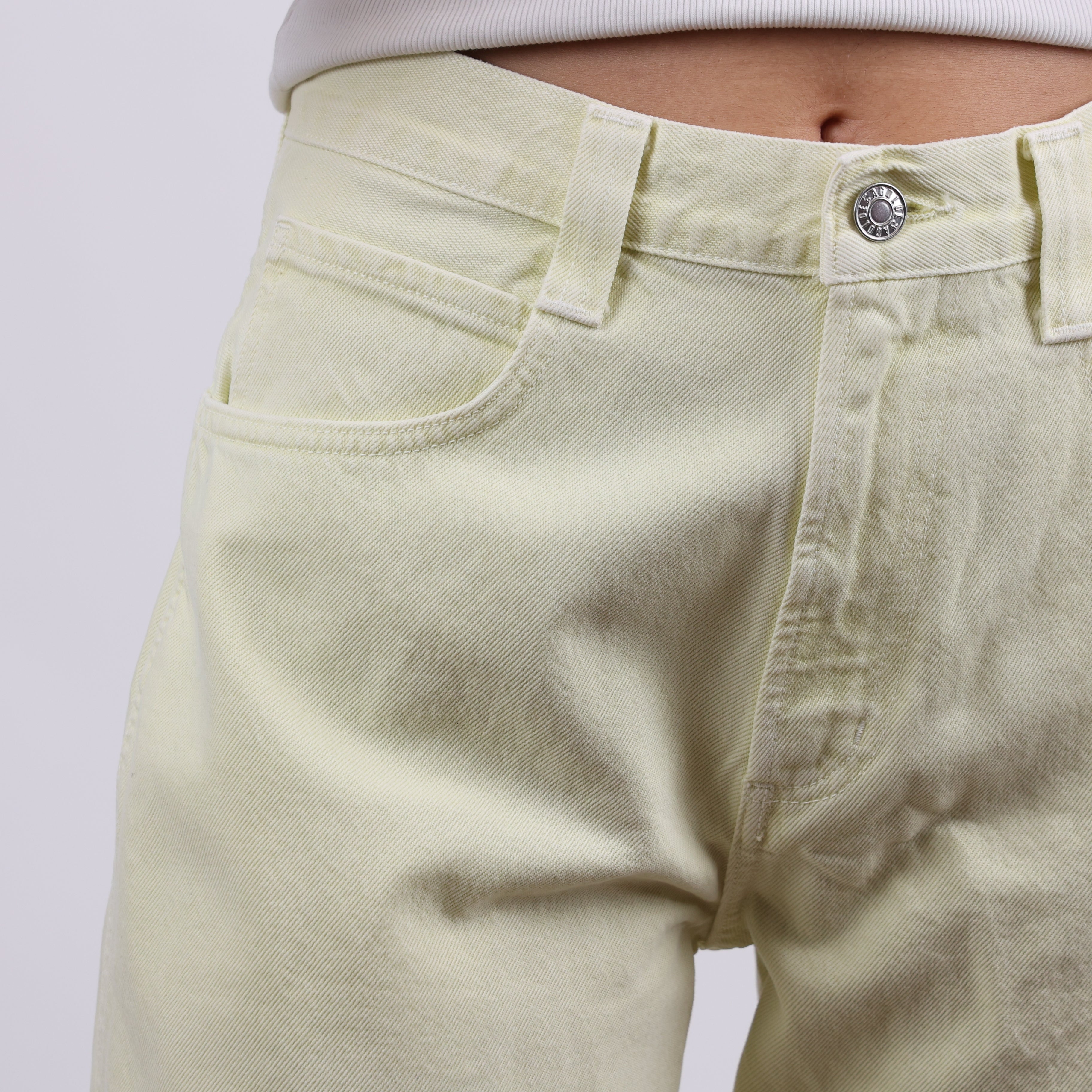 Jeans, Waist 28