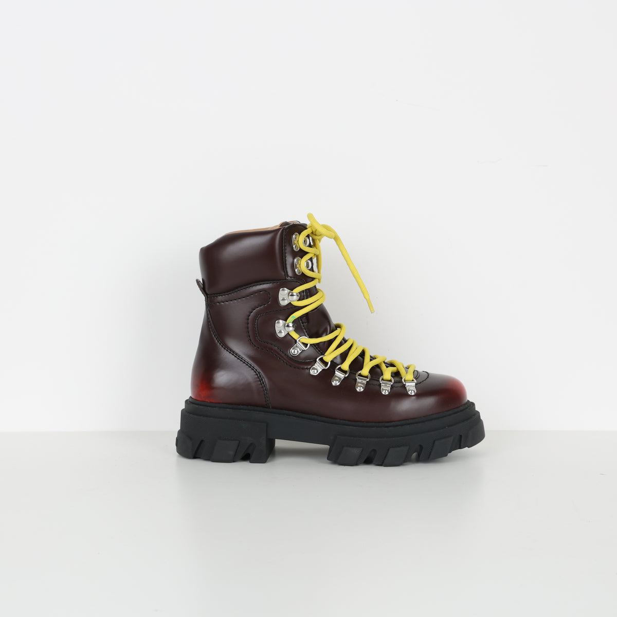 Boots , Shoe Size 40