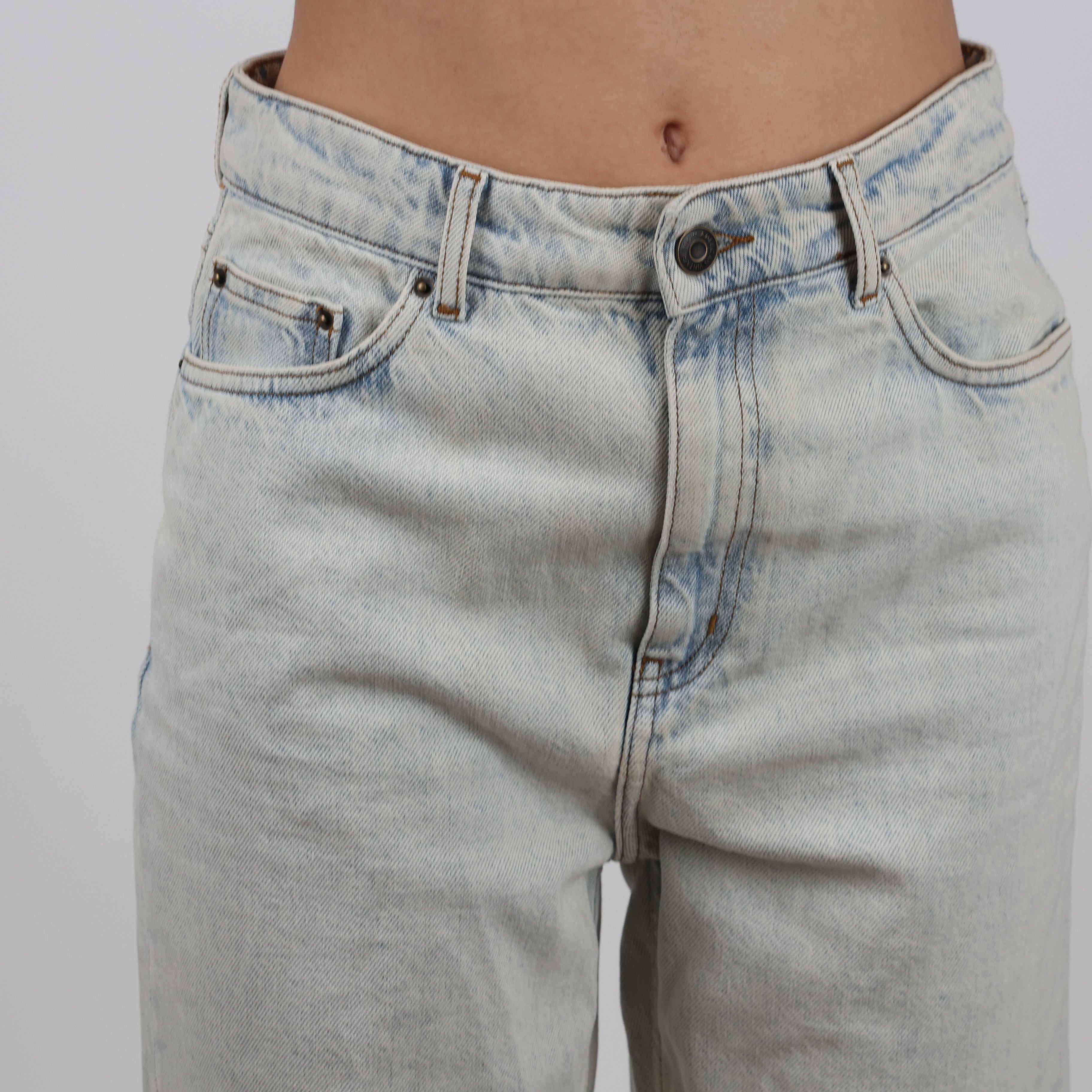 Jeans, Waist 28
