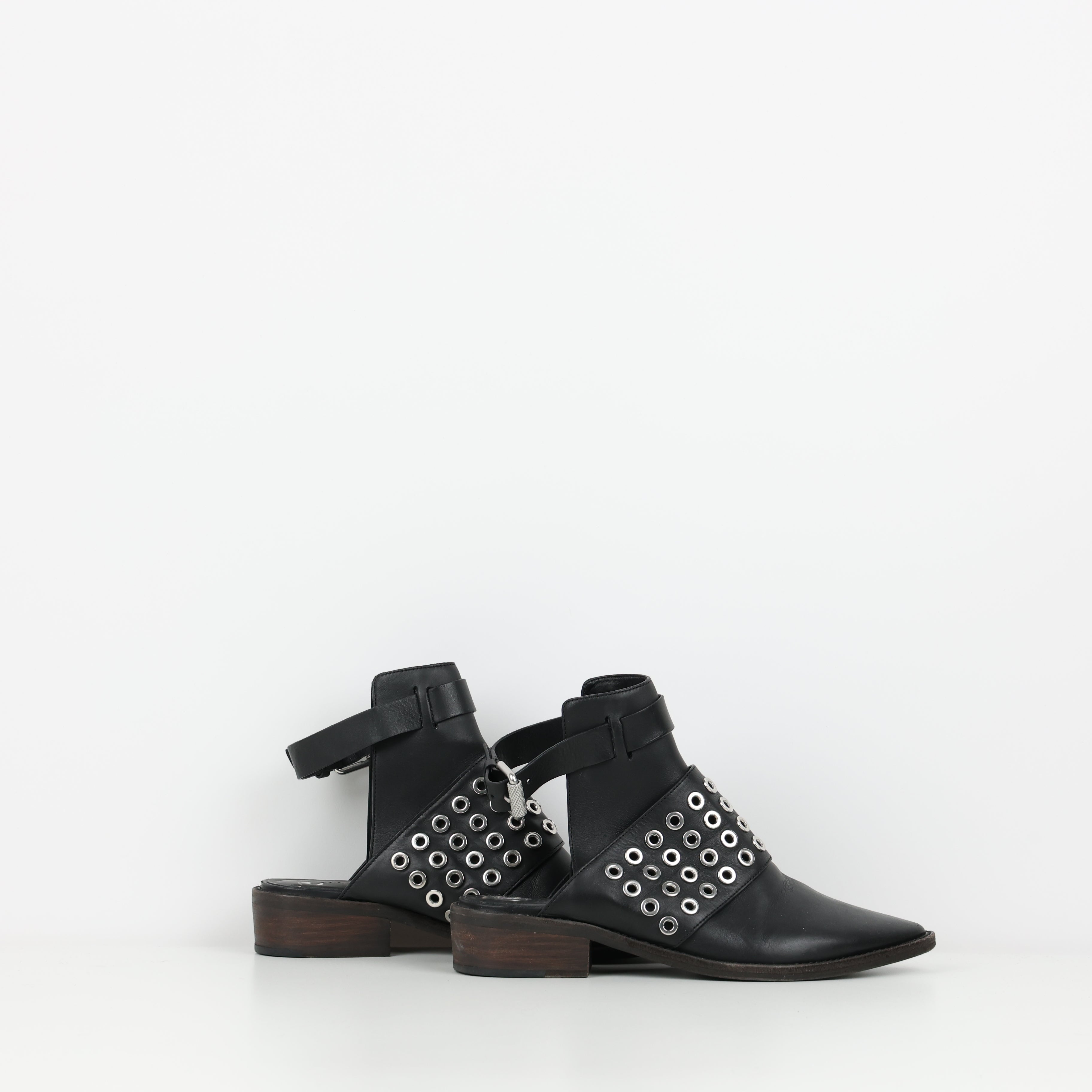 Boots , Shoe Size 39