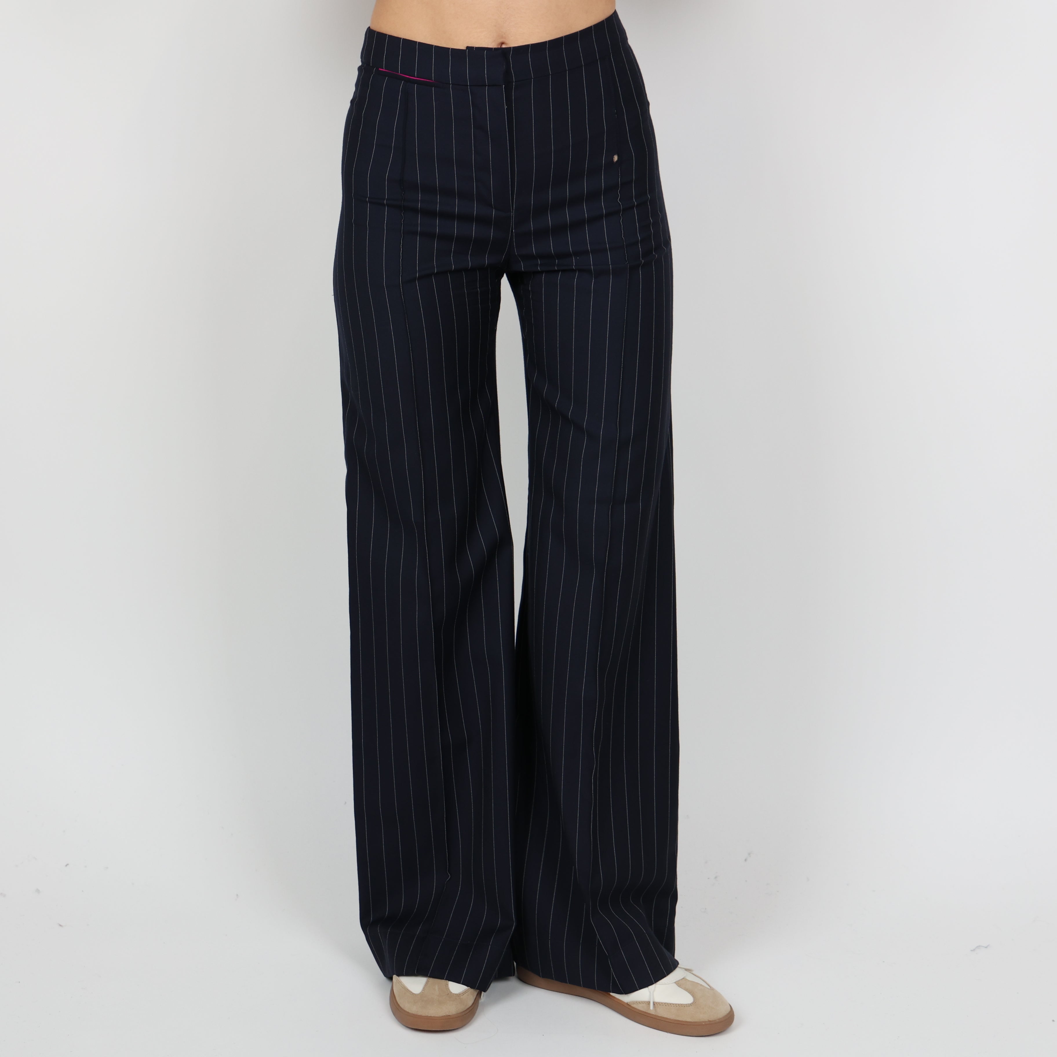 Trousers, UK Size 6