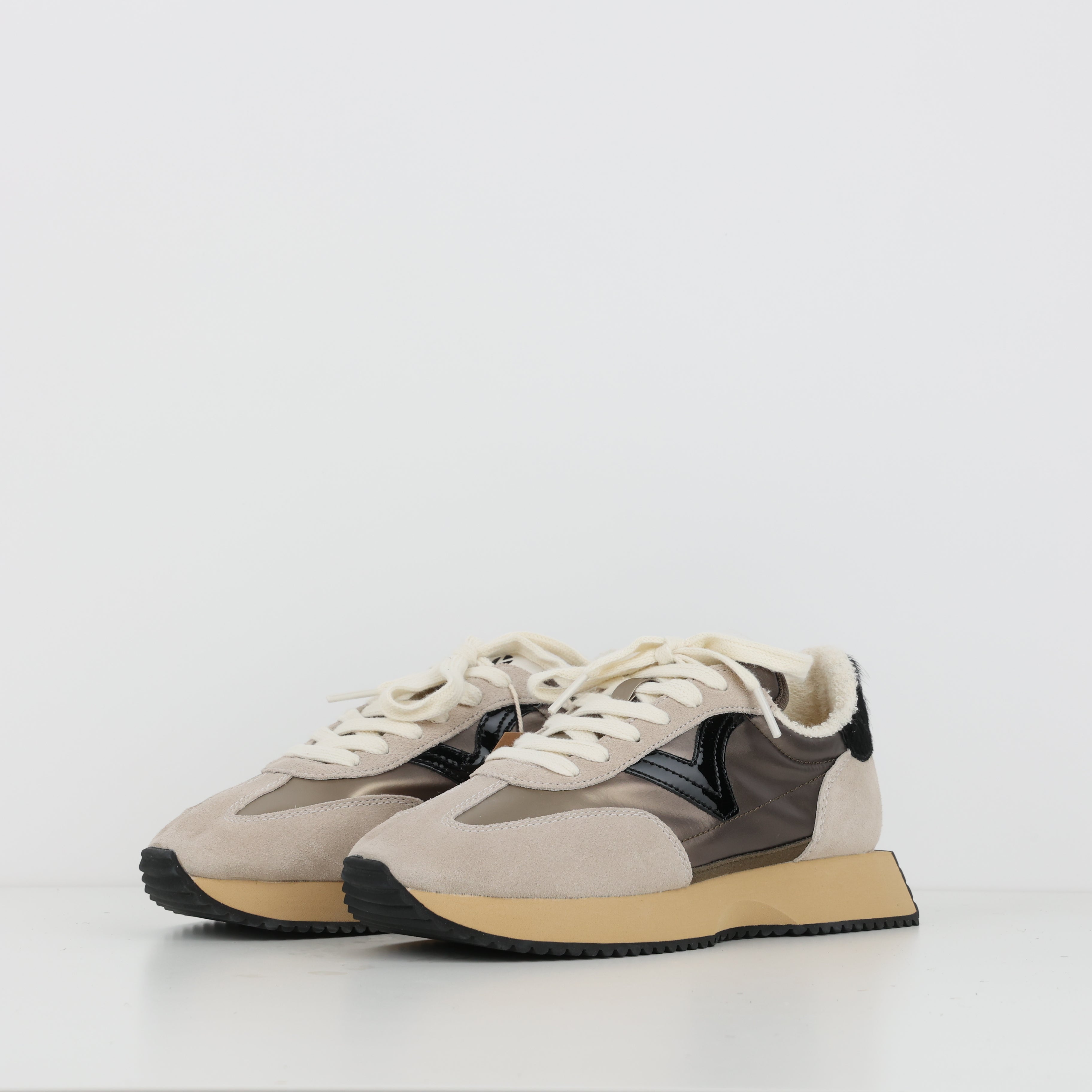 Trainers, Shoe Size 37