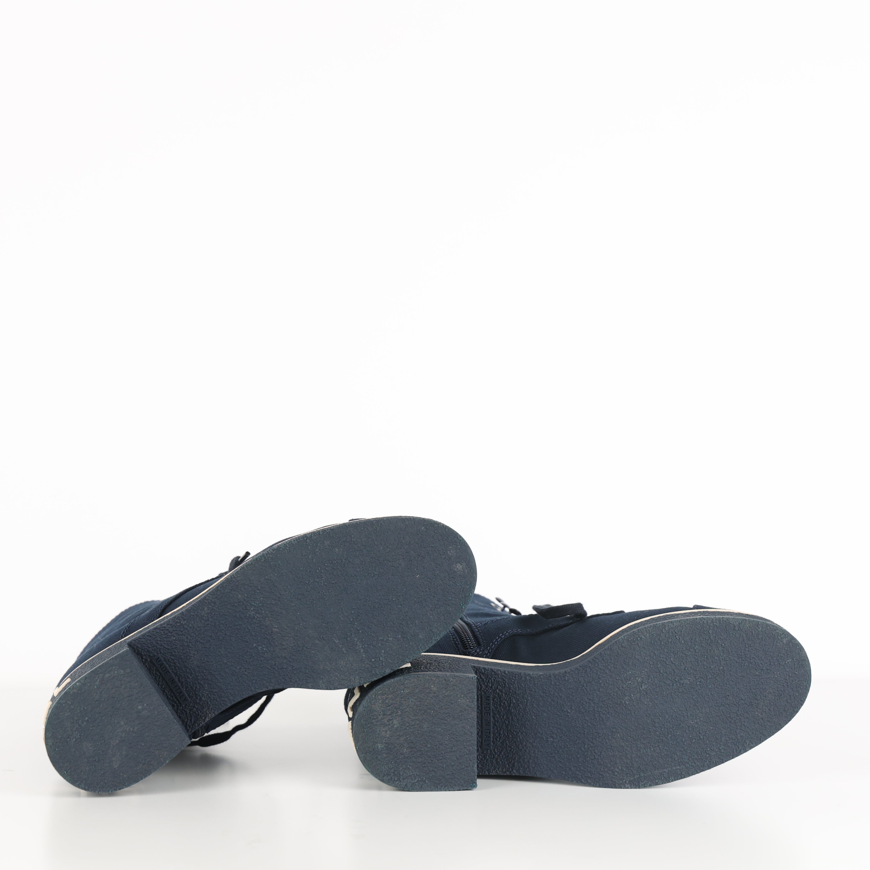 Boots , Shoe Size 37