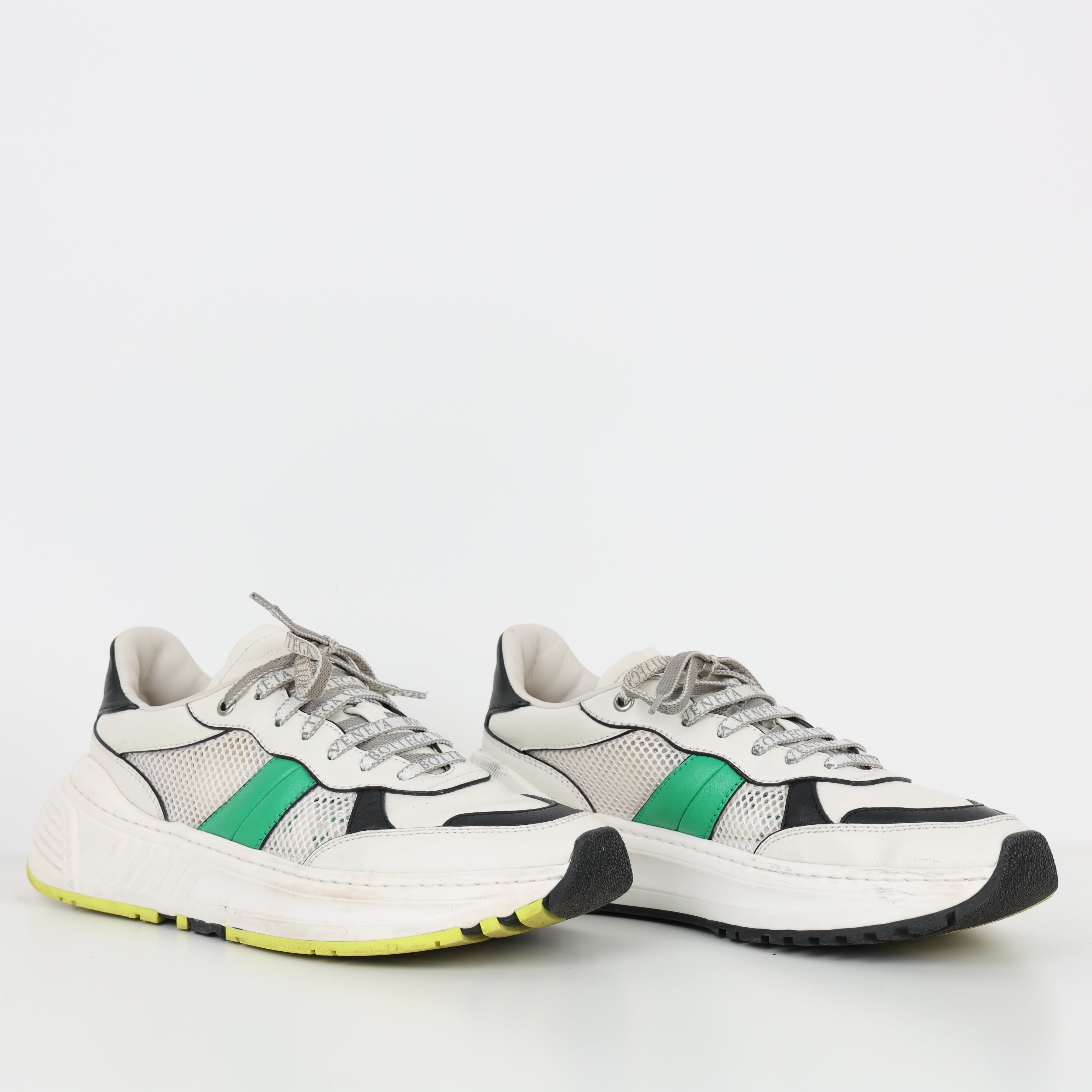 Trainers , Shoe Size 40