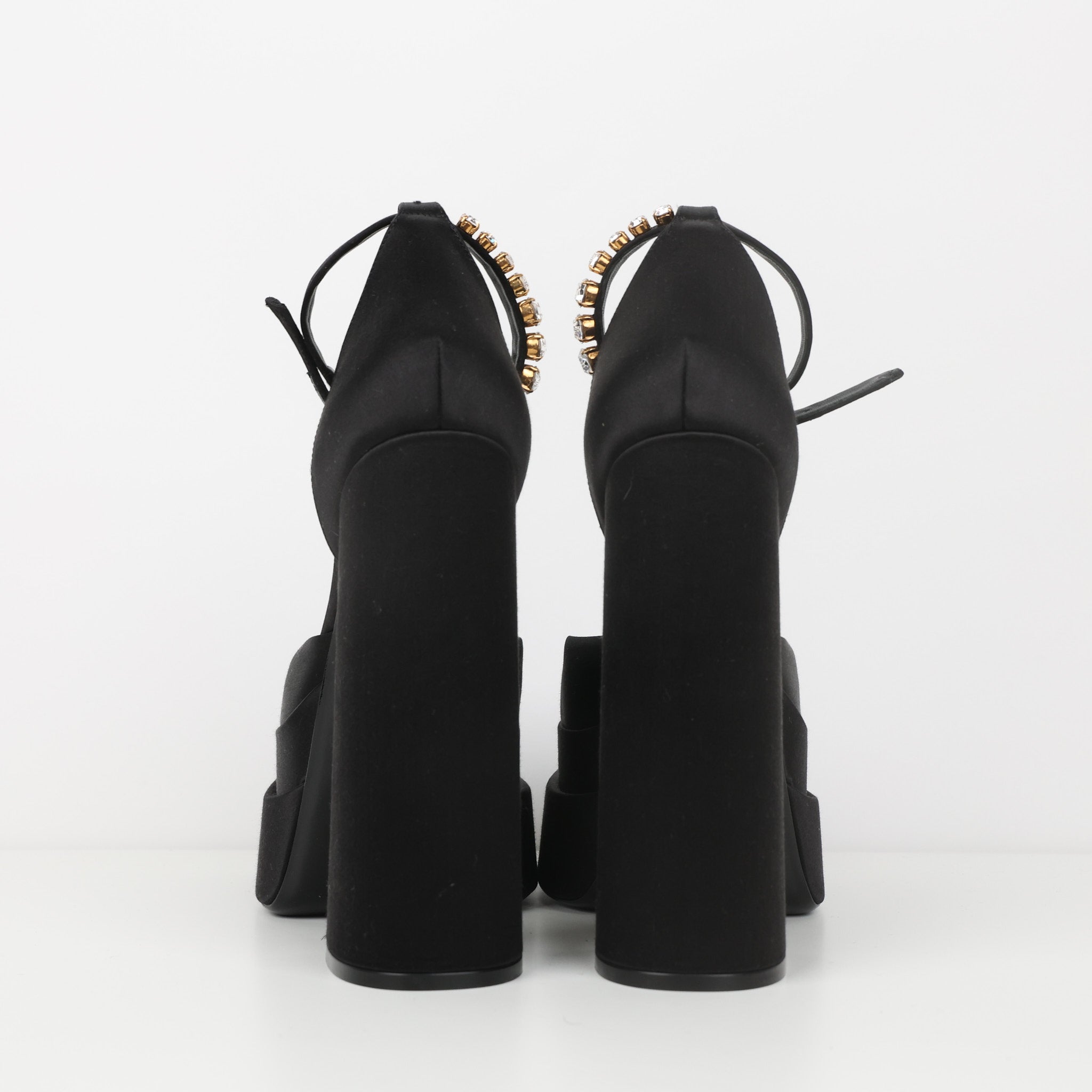 Heels , Shoe Size 39