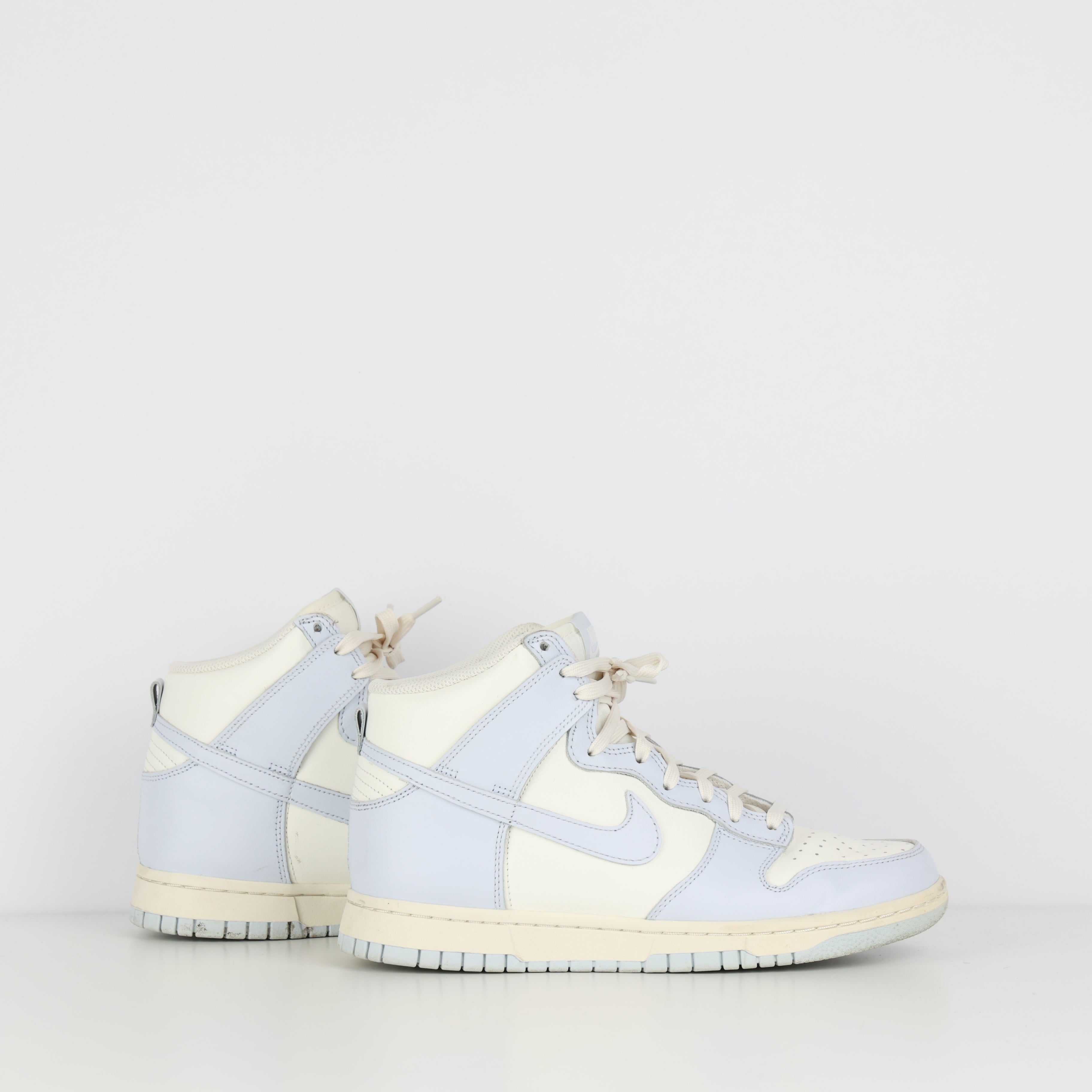 Trainers , Shoe Size 39