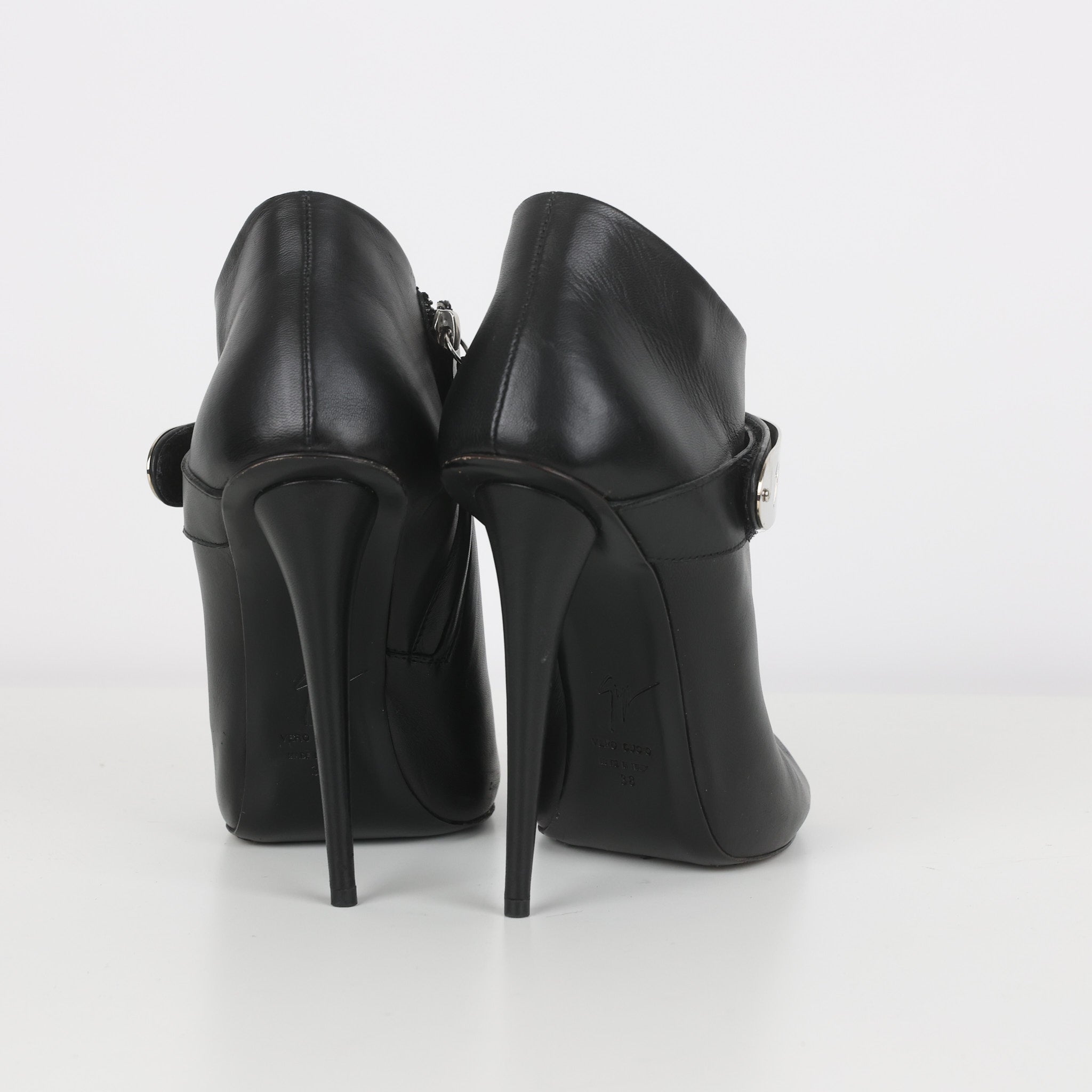Shoes, Shoe Size 38