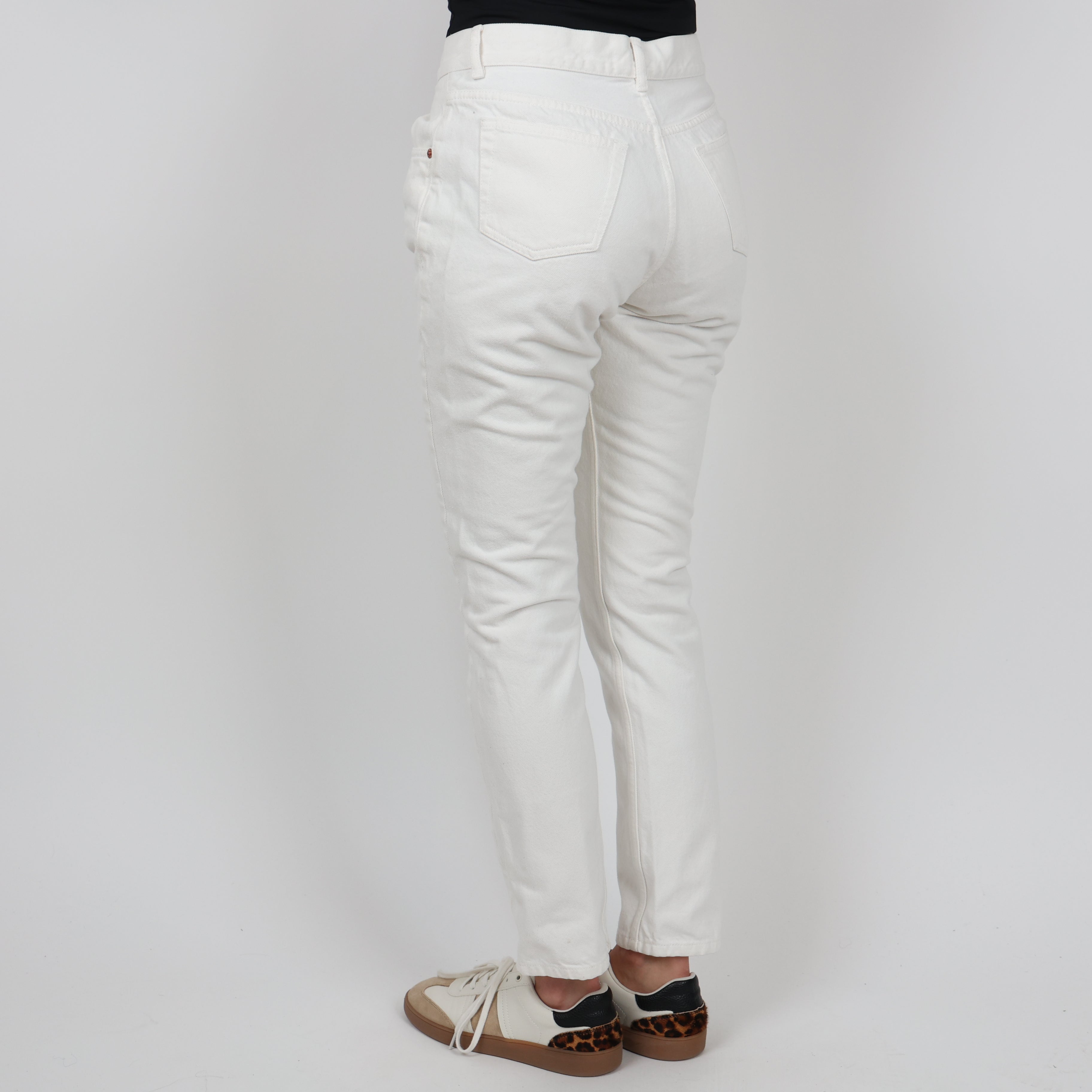 Jeans, Waist 28
