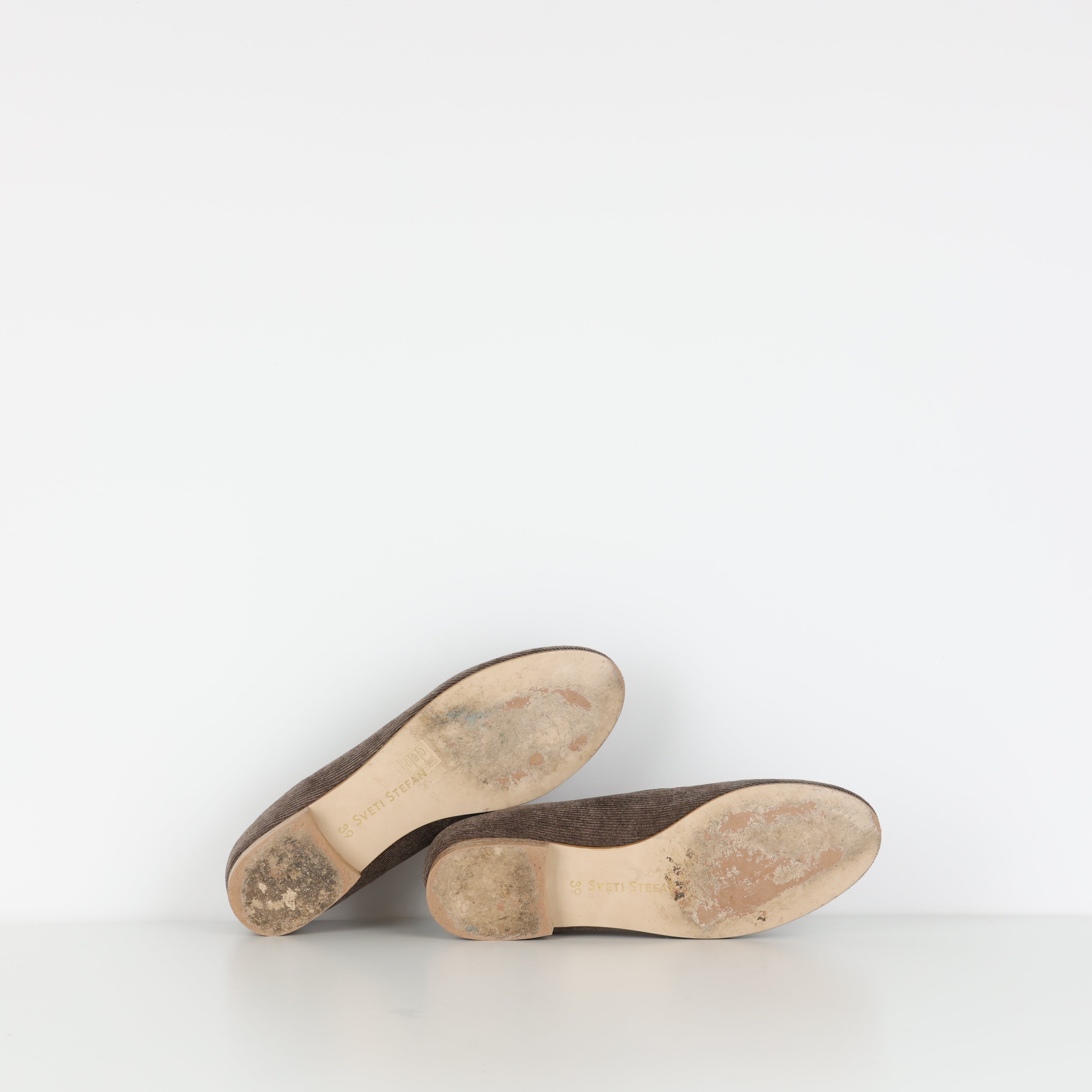 Flats , Shoe Size 39