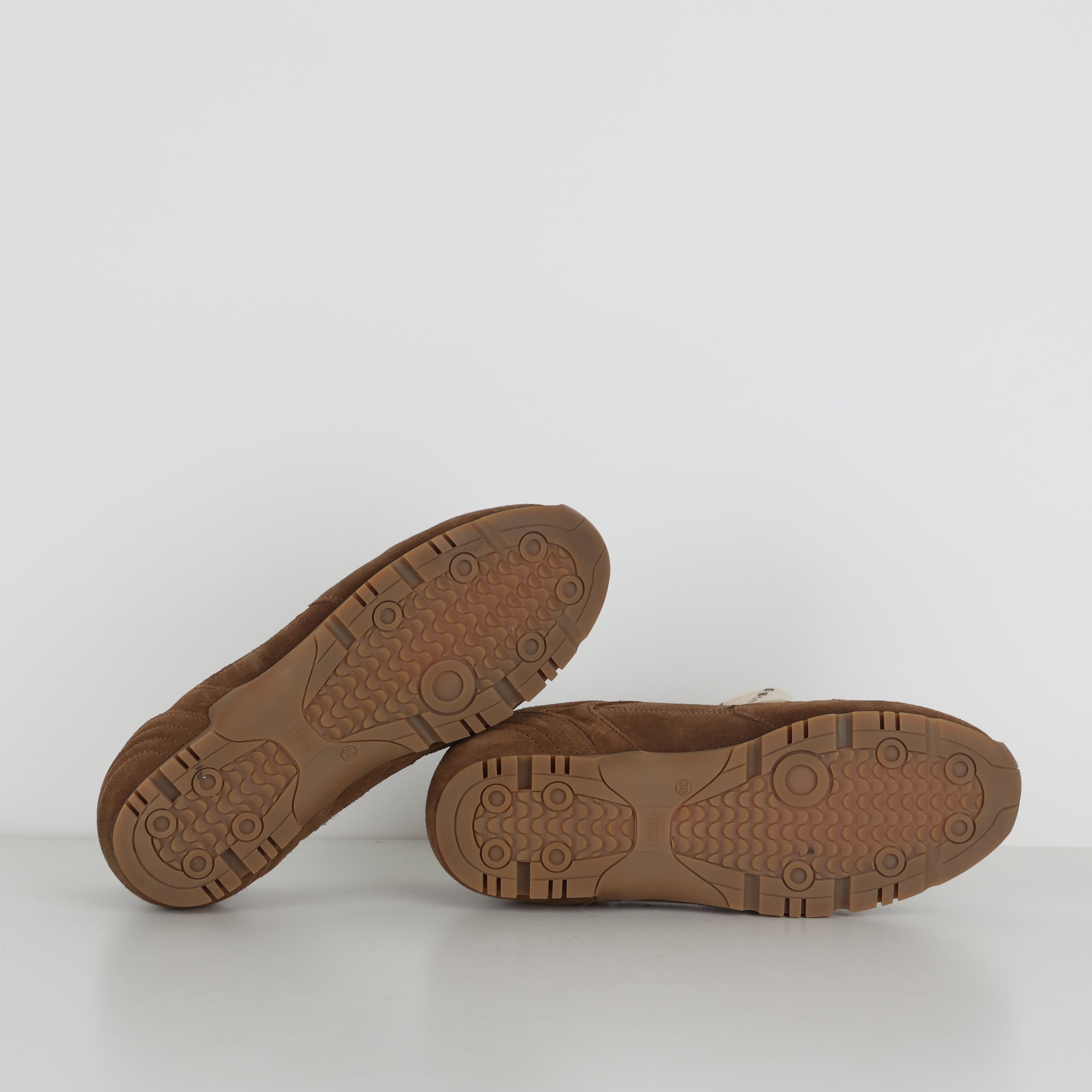 Trainers , Shoe Size 39
