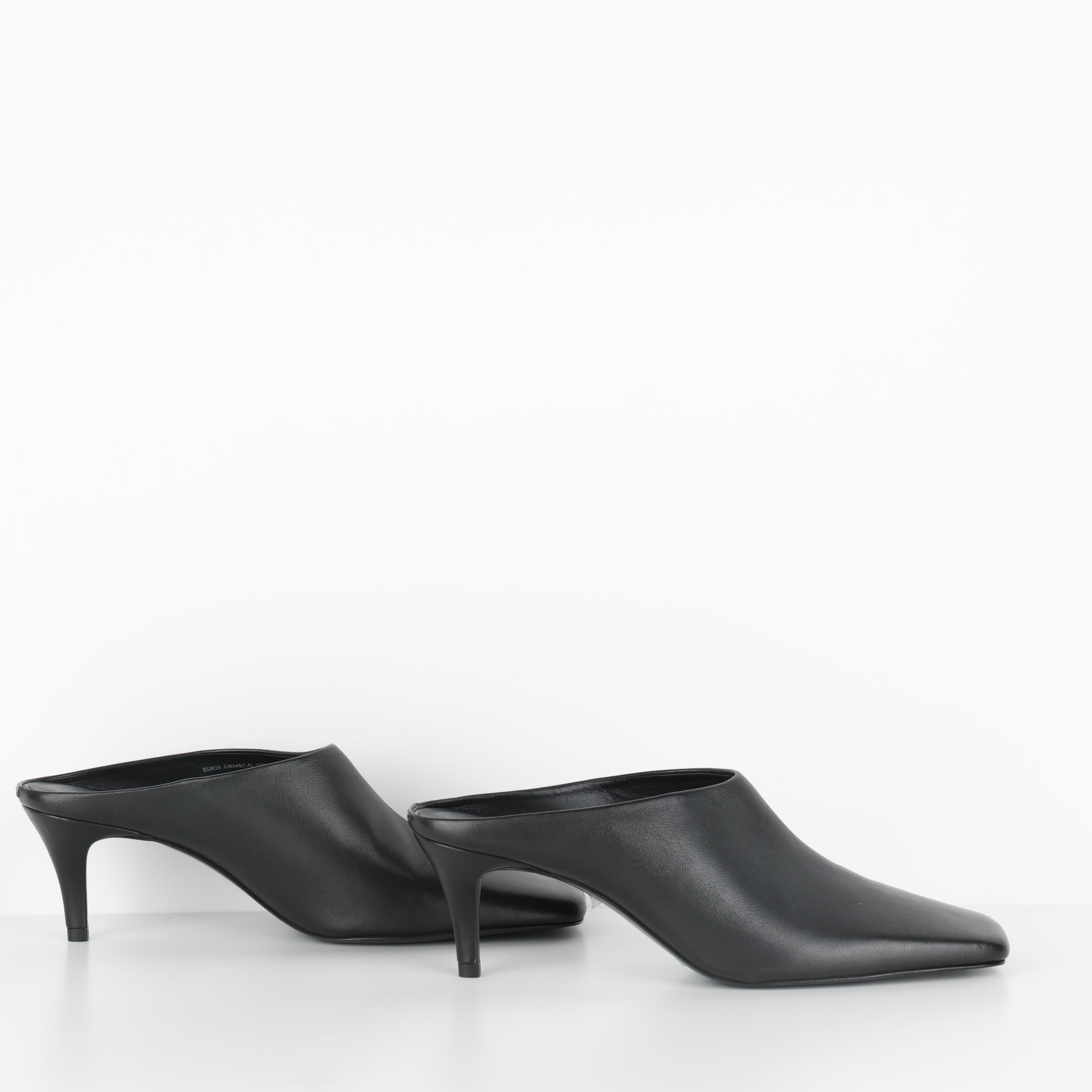 Heels , Shoe Size 39