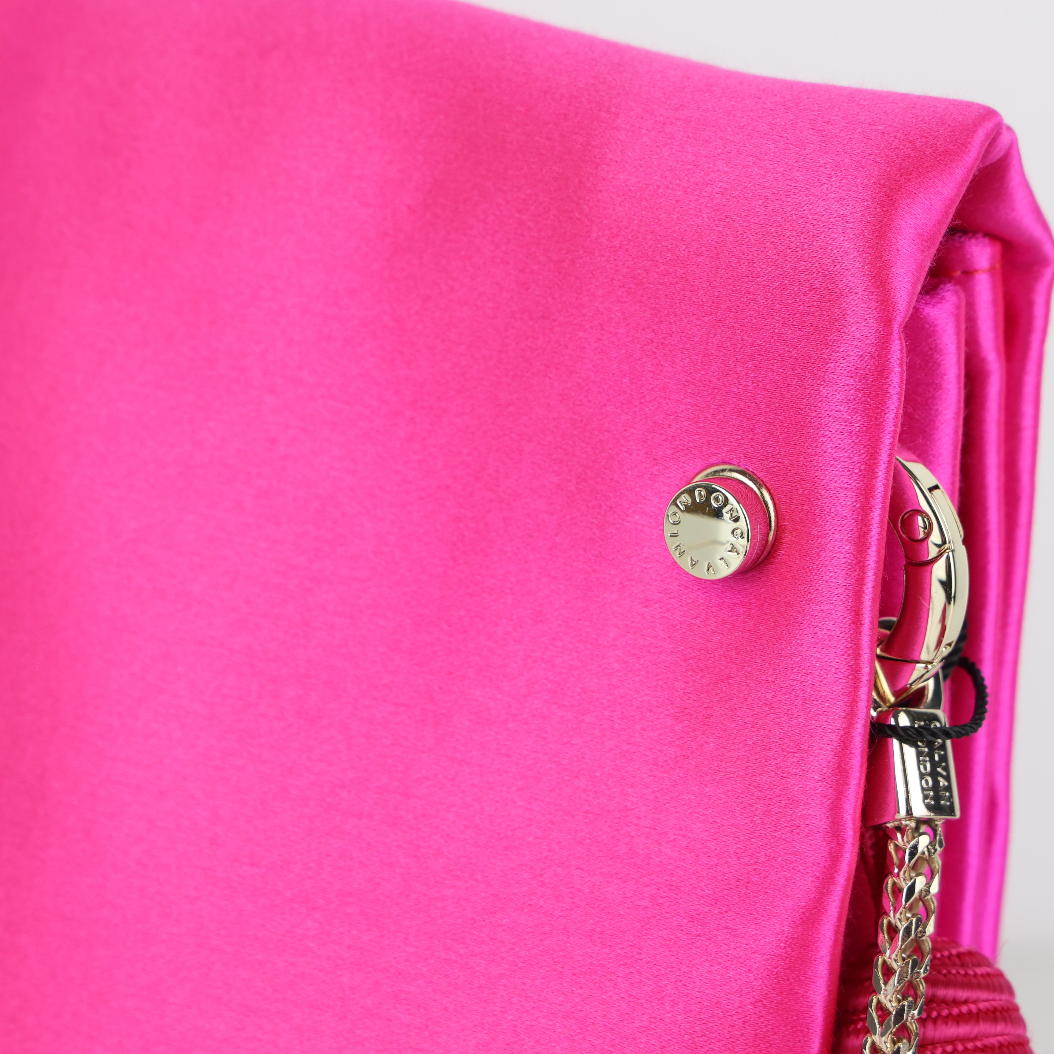Galvan London, Clutch