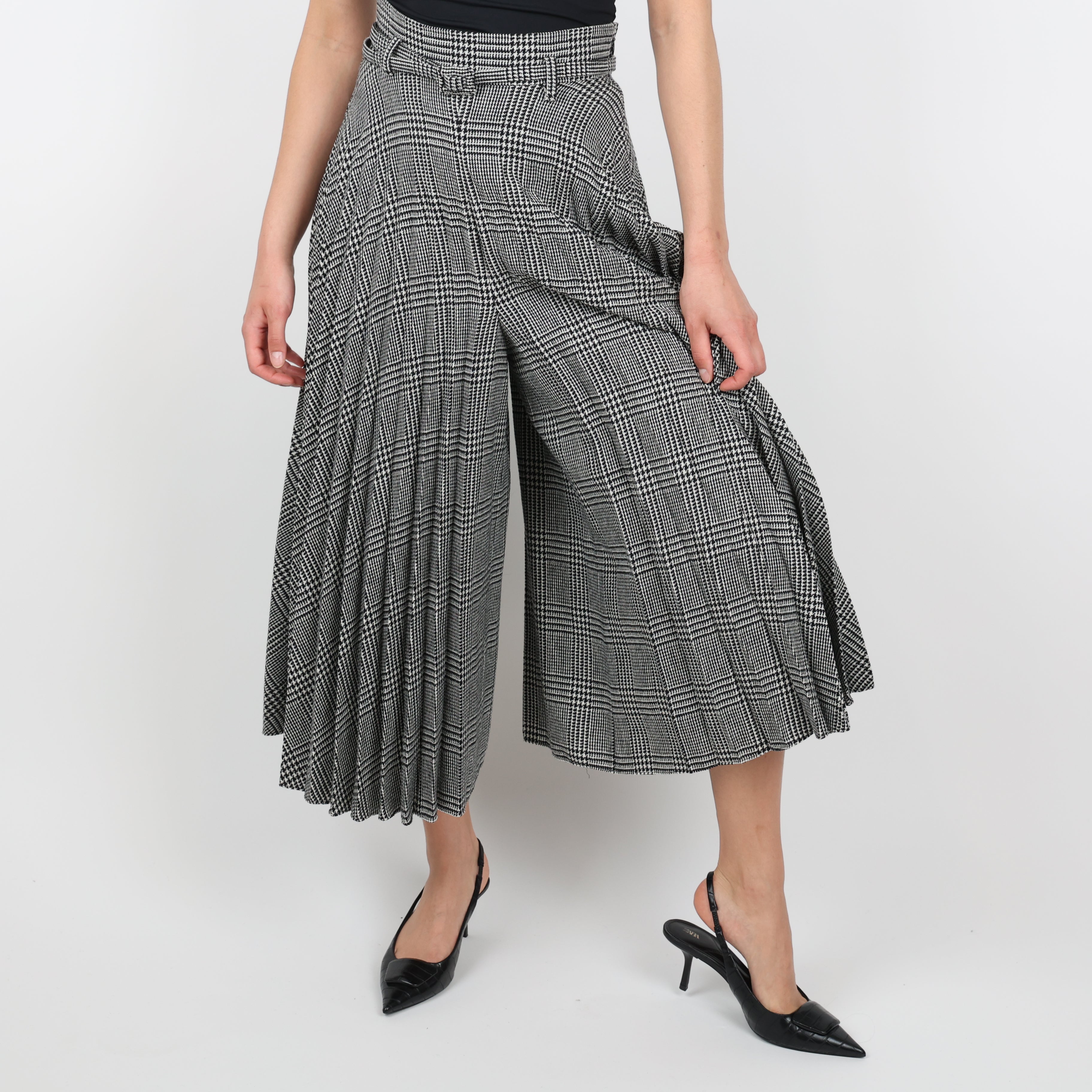 Trousers, UK Size 8