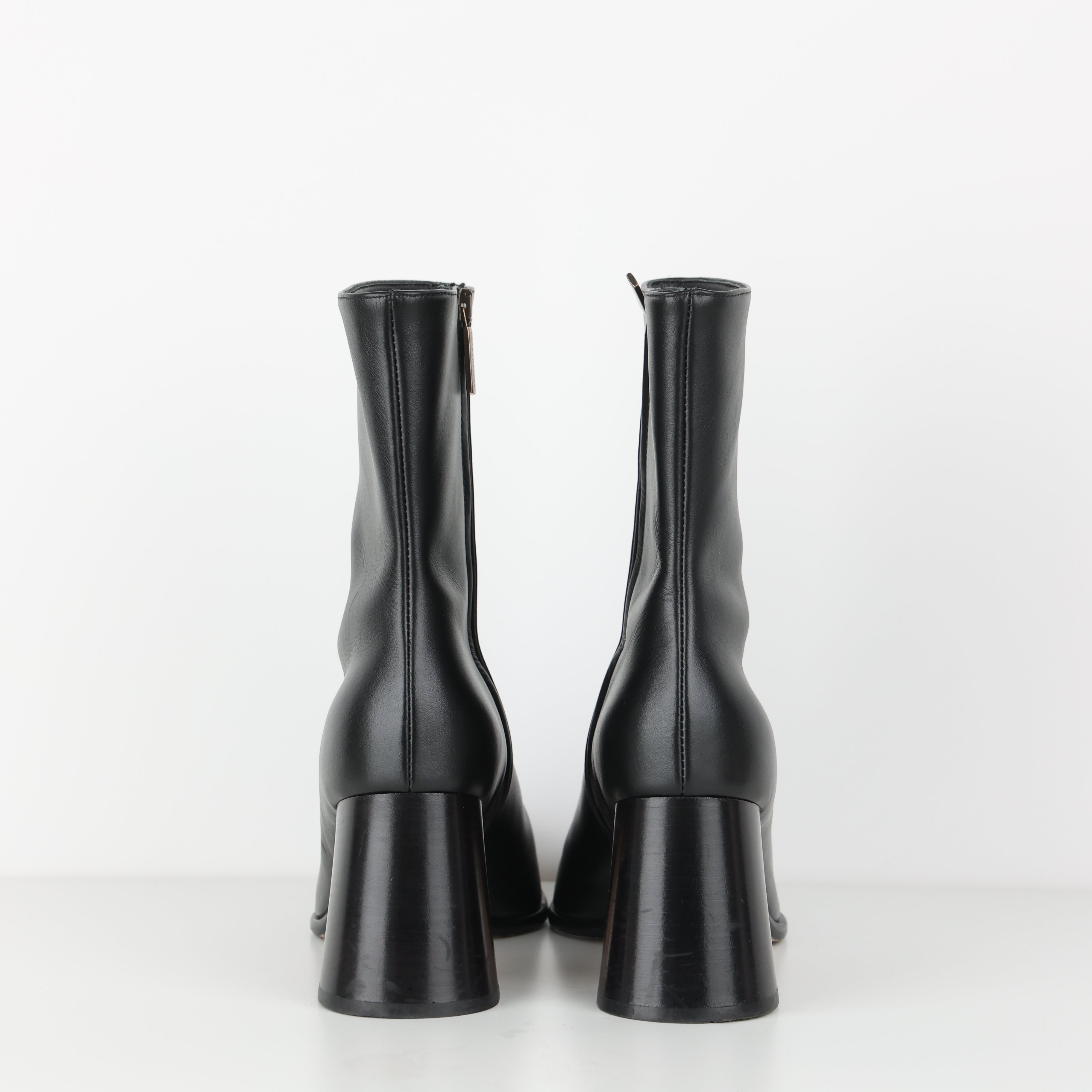 Boots , Shoe Size 39