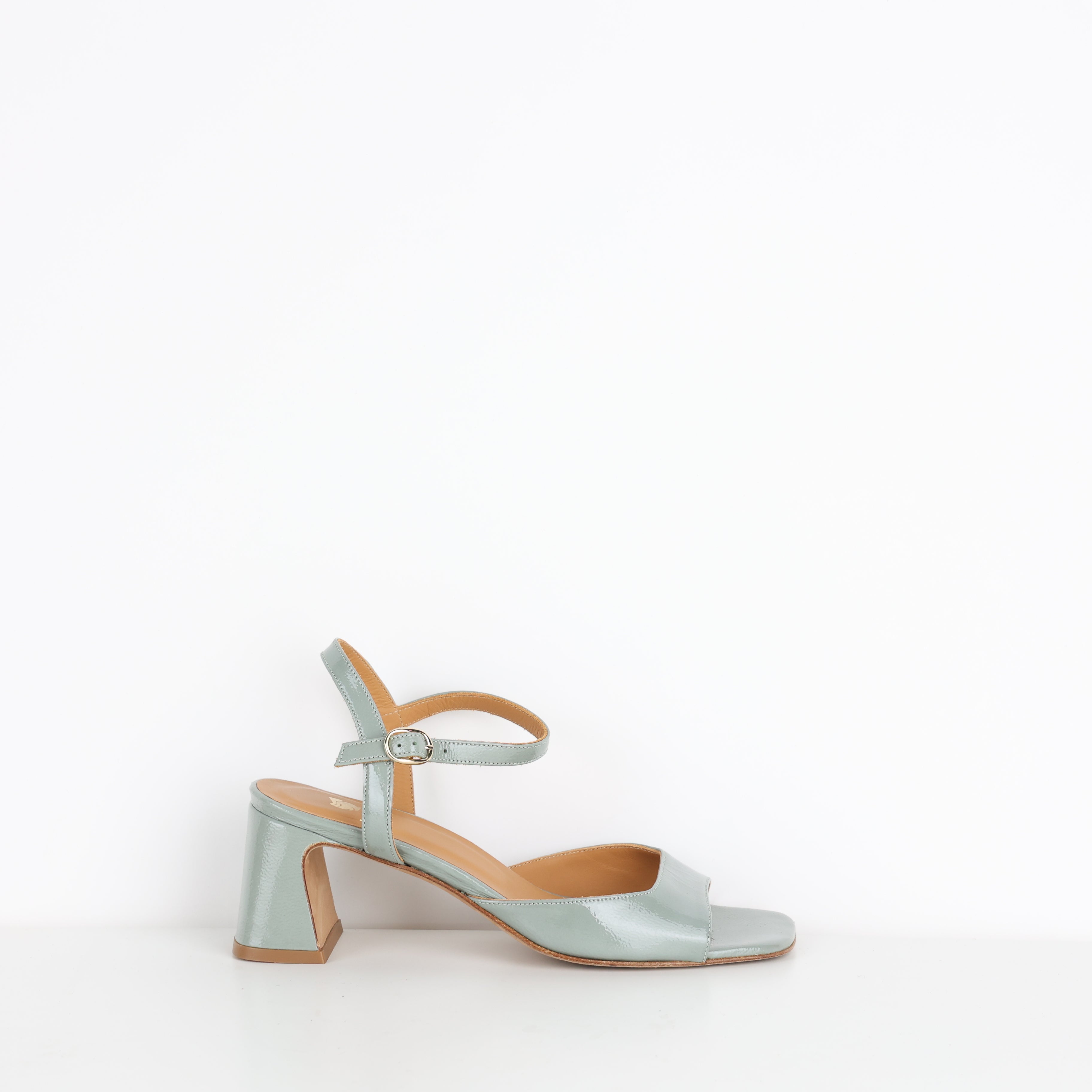Heels , Shoe Size 37