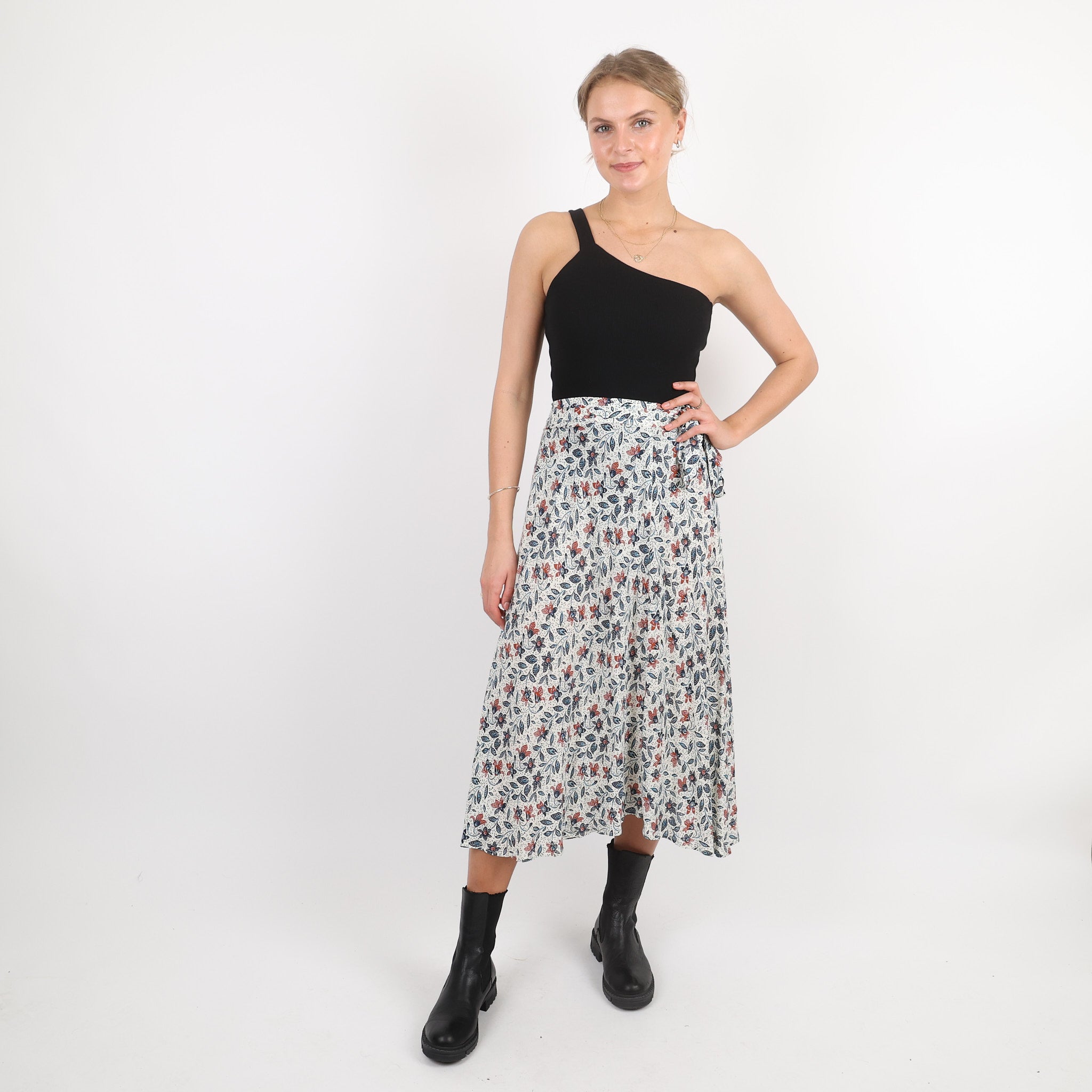 Skirt, UK Size 8