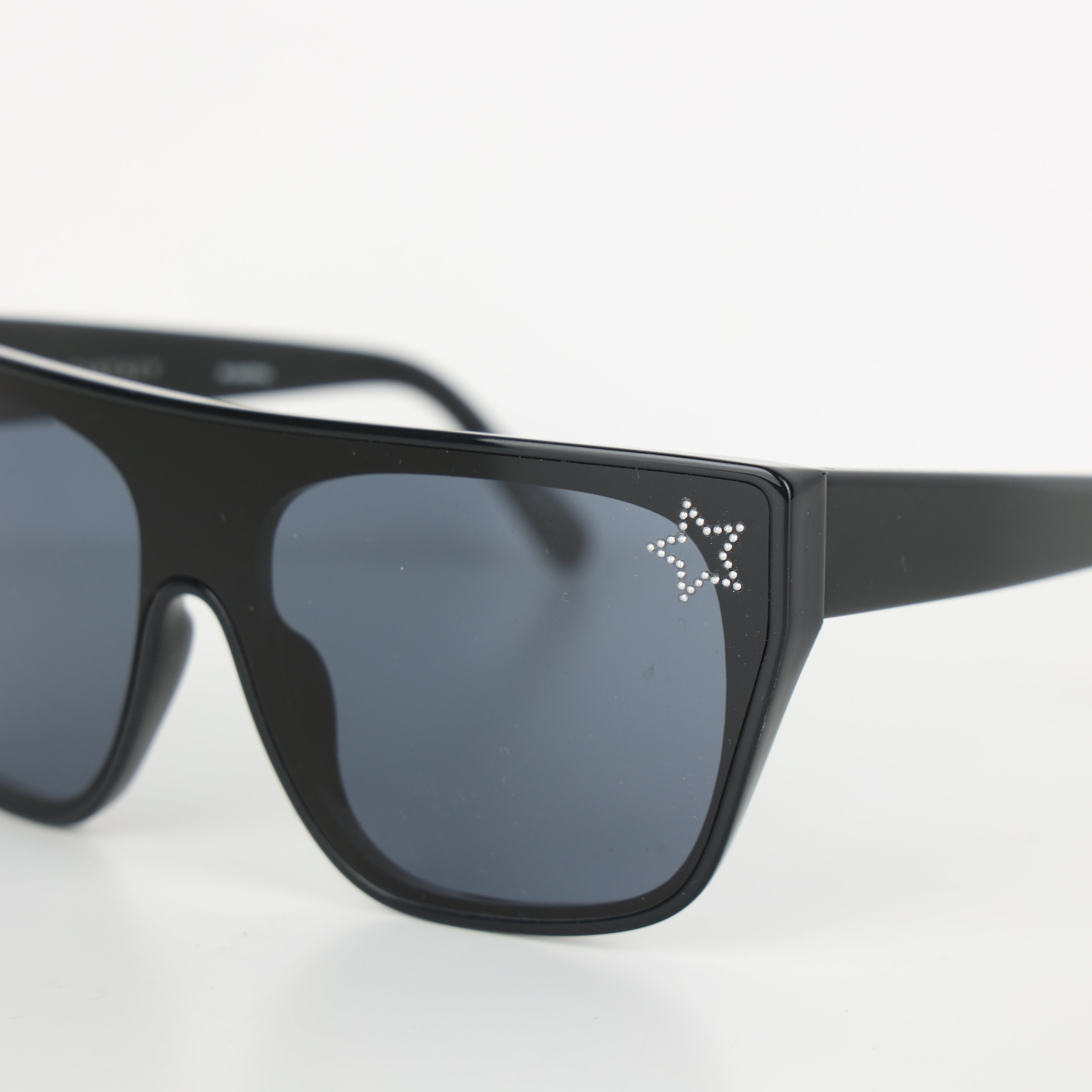 Sunglasses, UK Size One Size