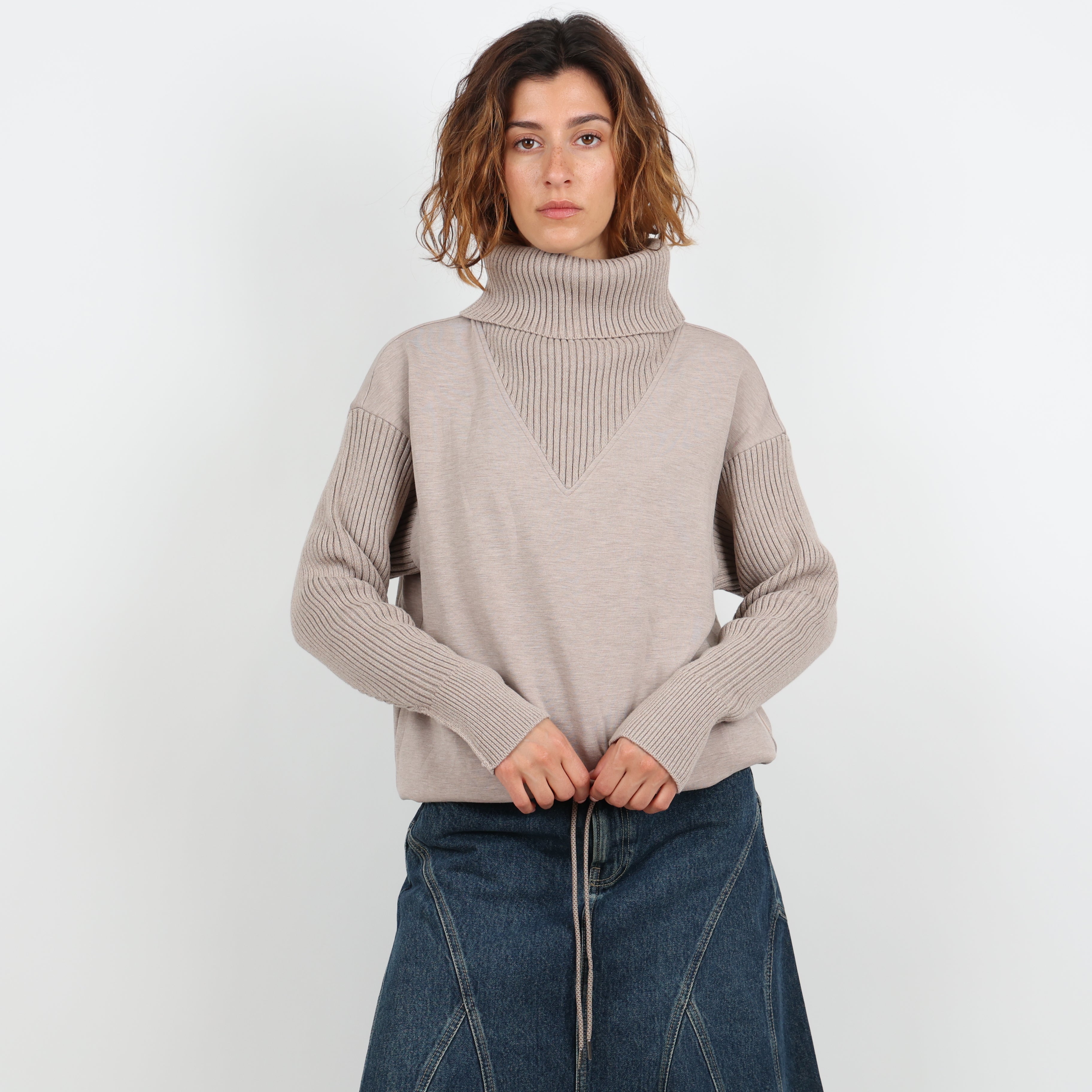 Sweatshirt, UK Size 8