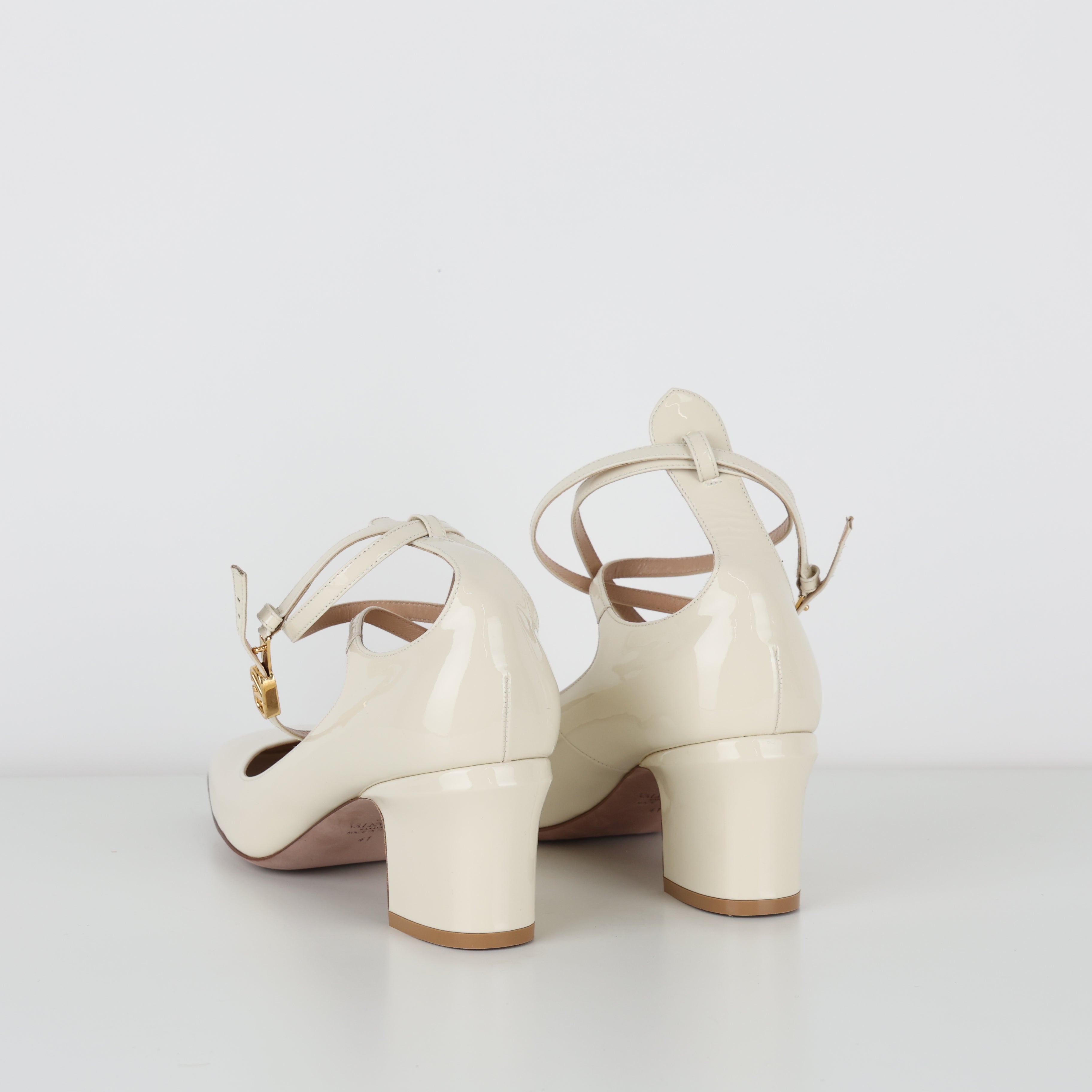 Heels , Shoe Size 41