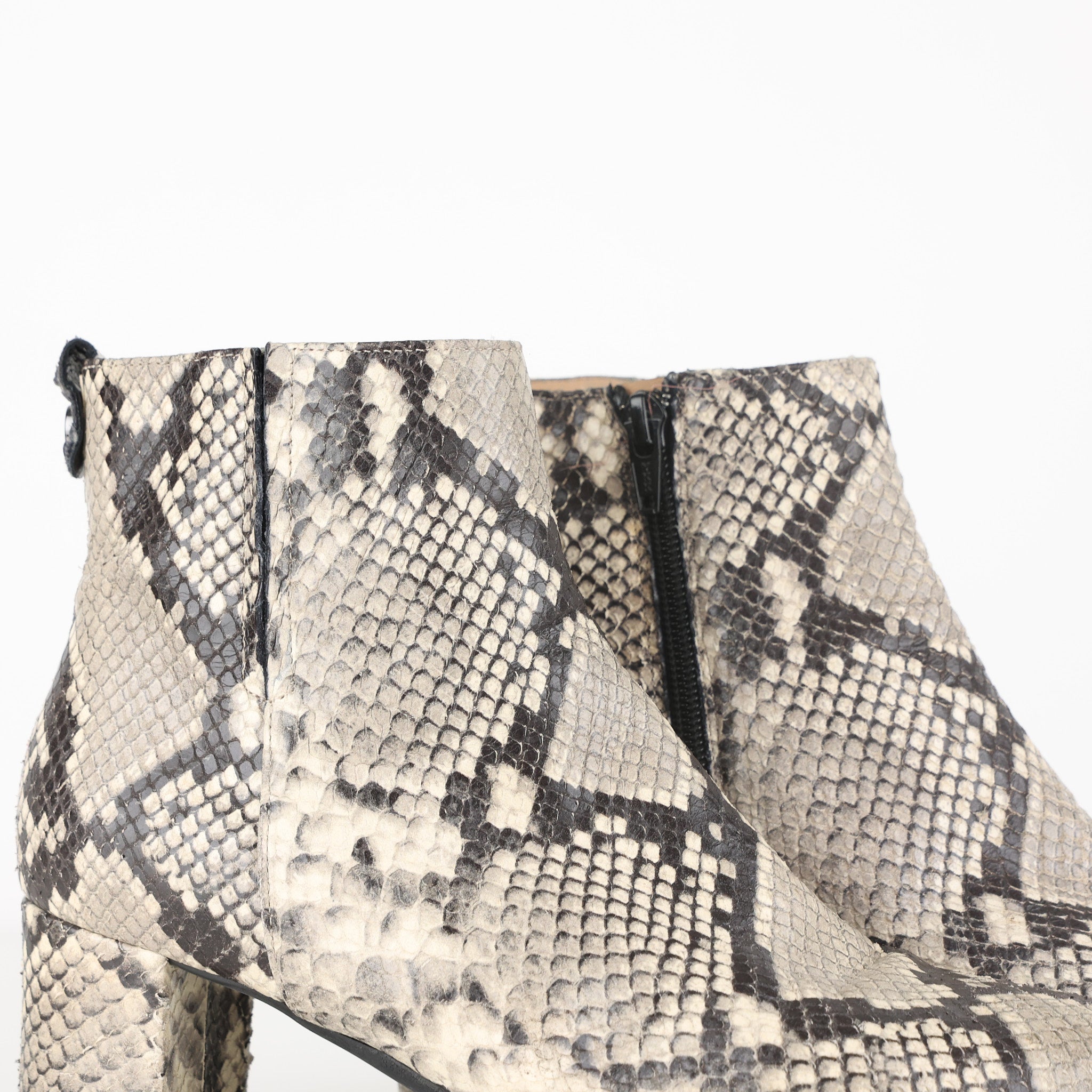 Shoes, Shoe Size 37
