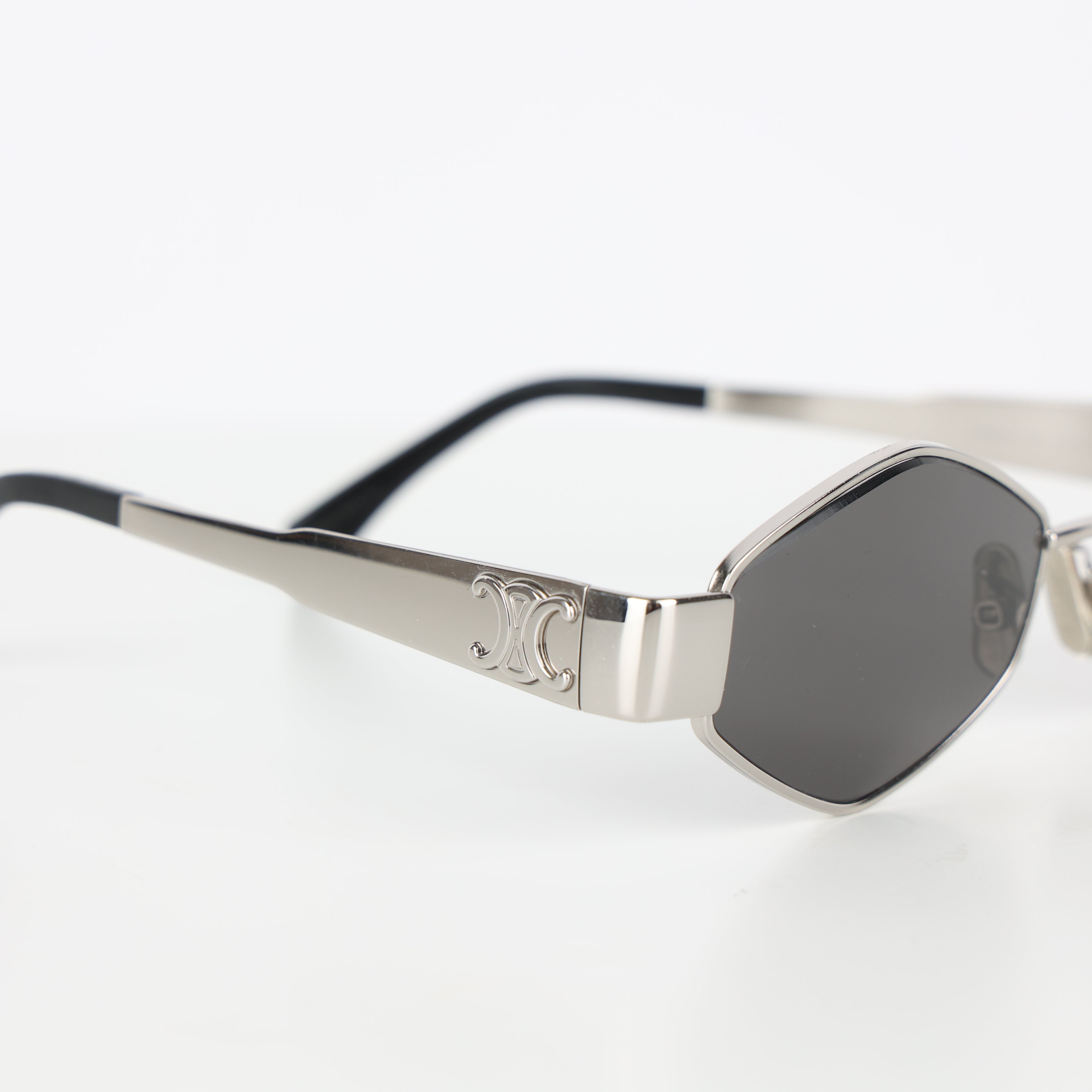 Sunglasses, UK Size One Size