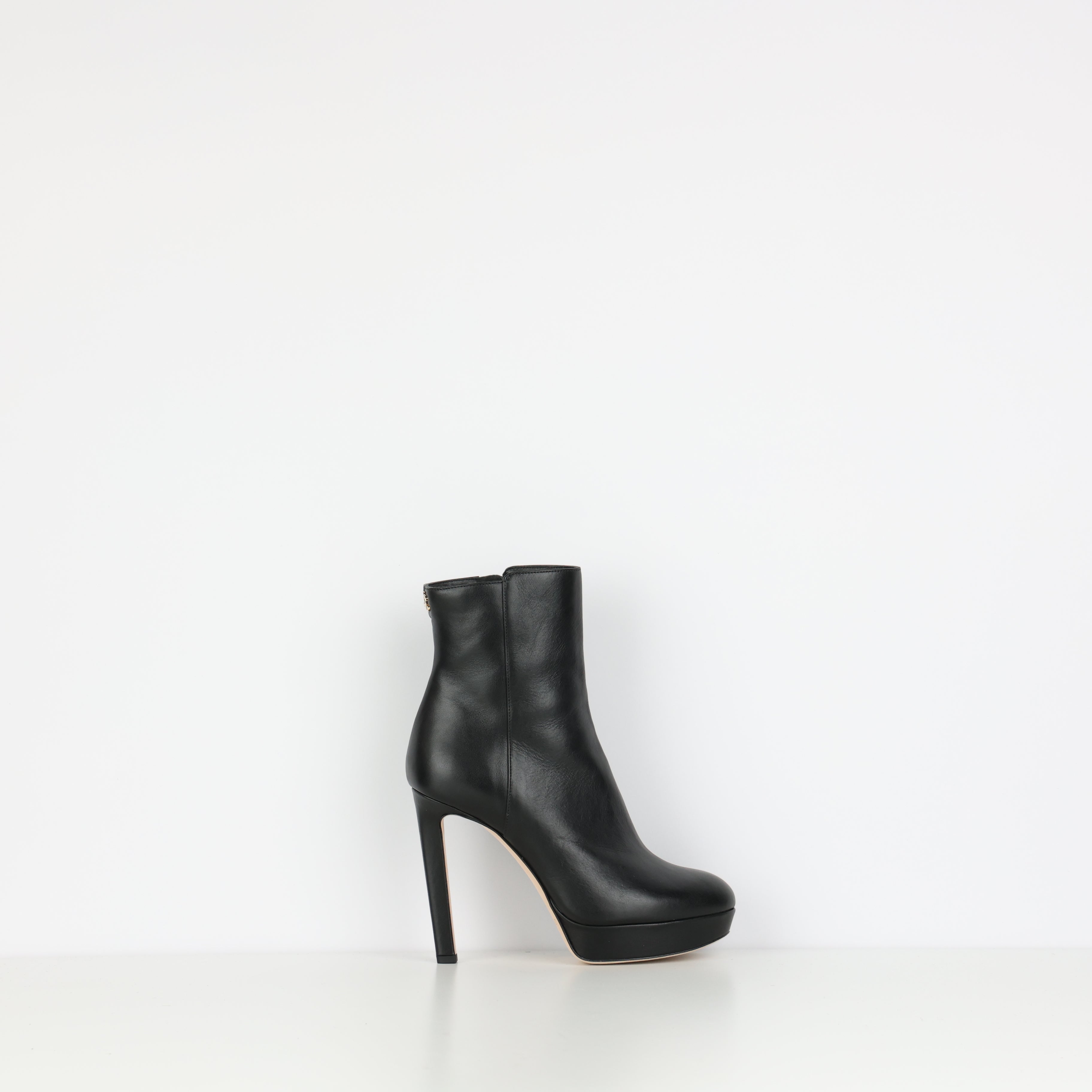 Boots , Shoe Size 37