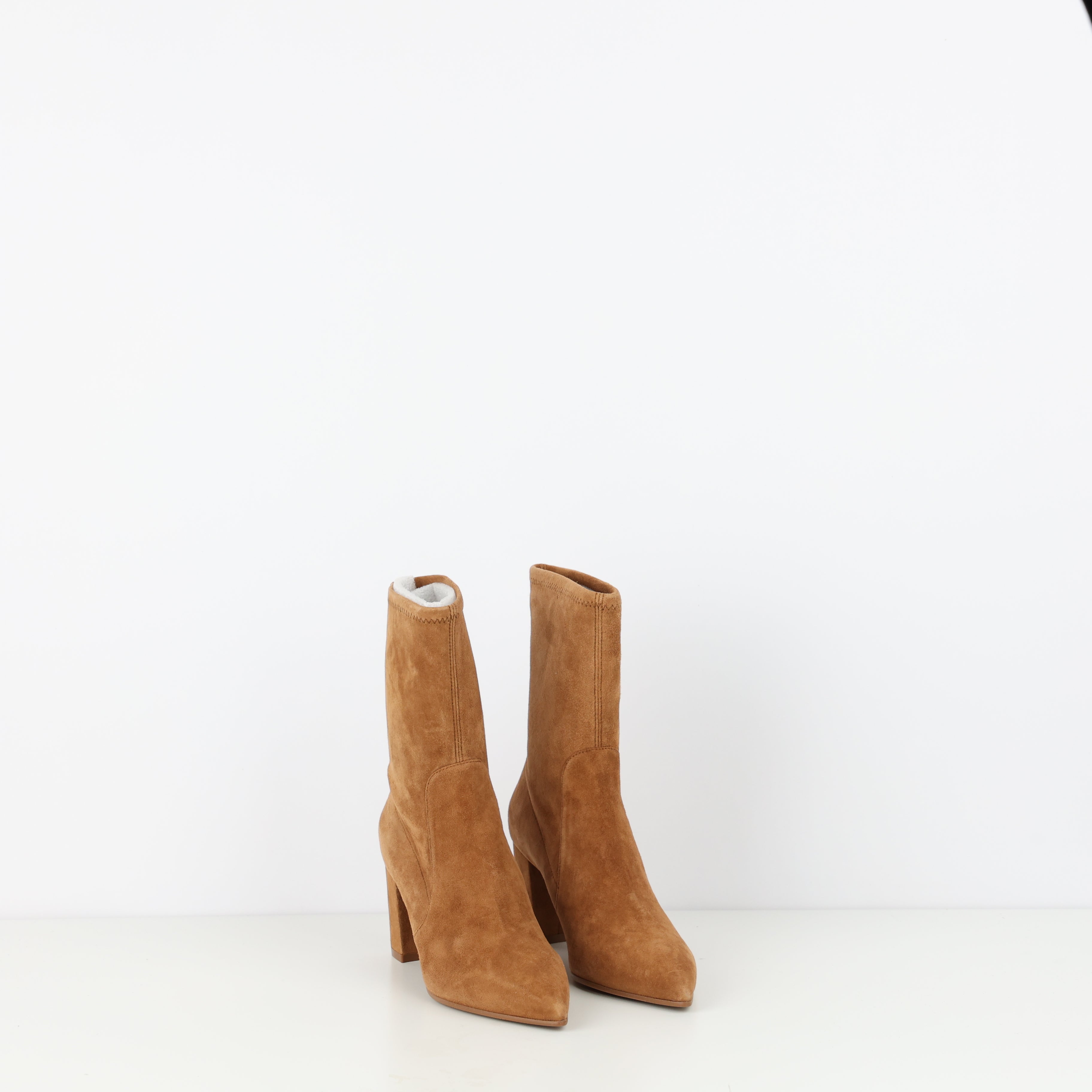 Boots , Shoe Size 37