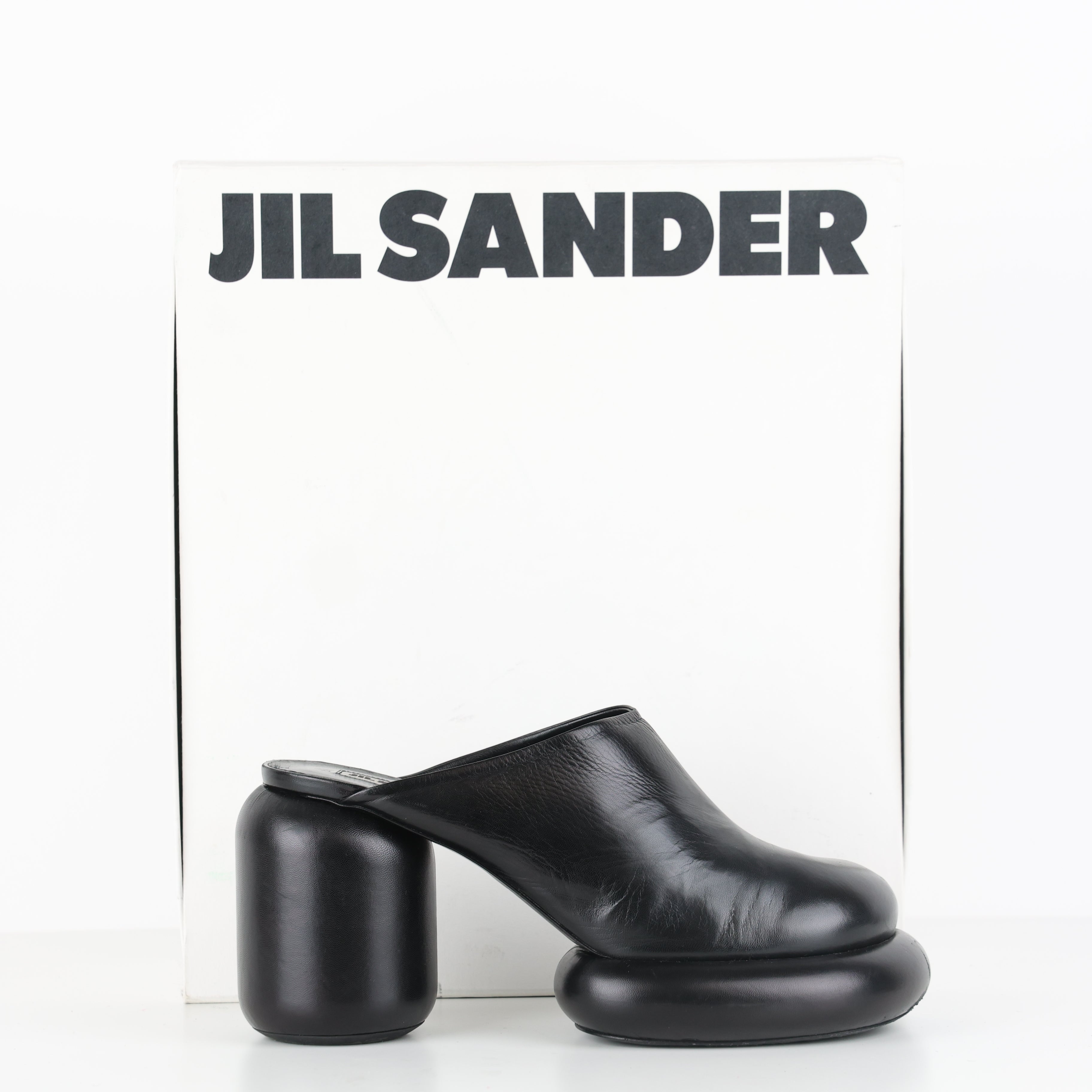 Heels , Shoe Size 40