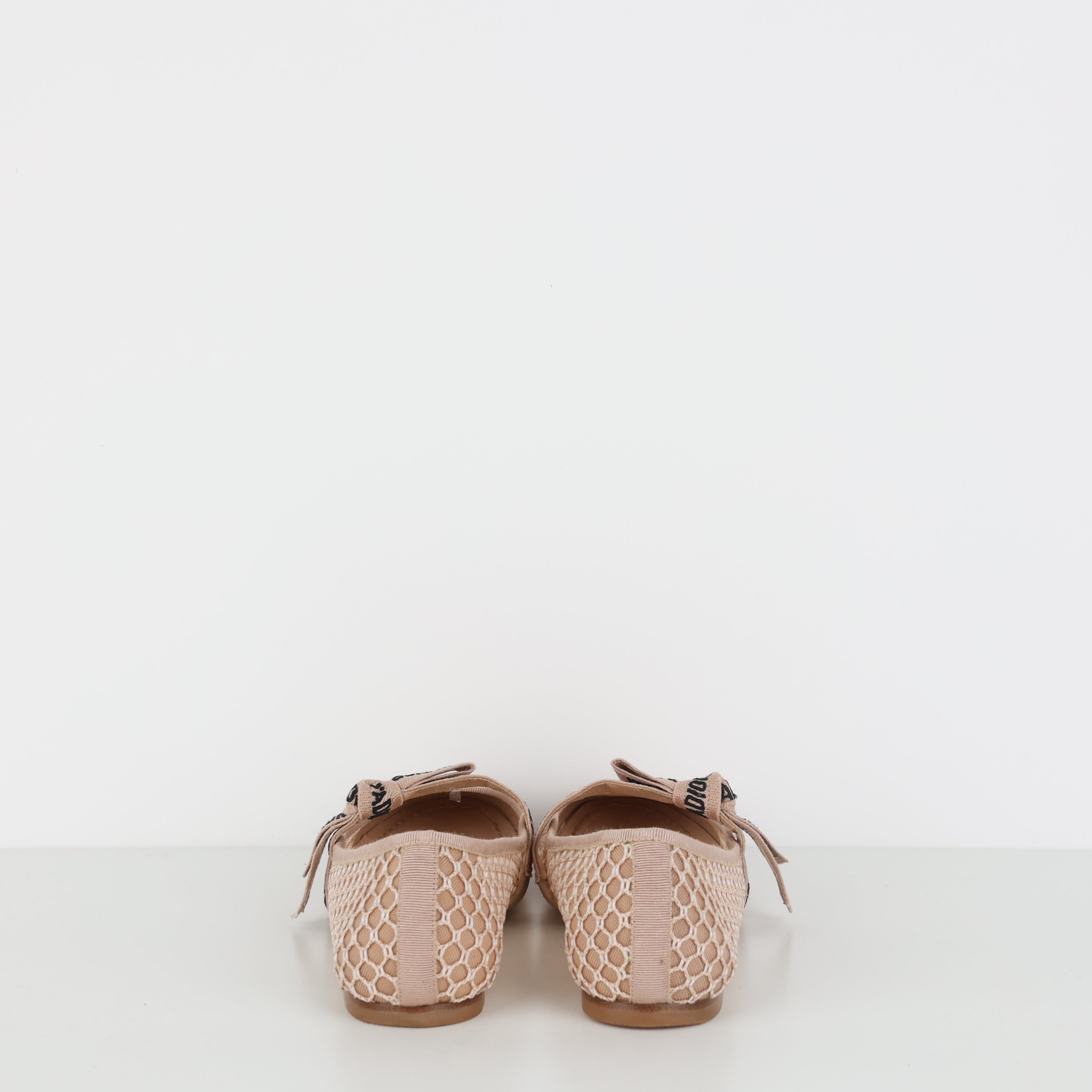 Flats , Shoe Size 37
