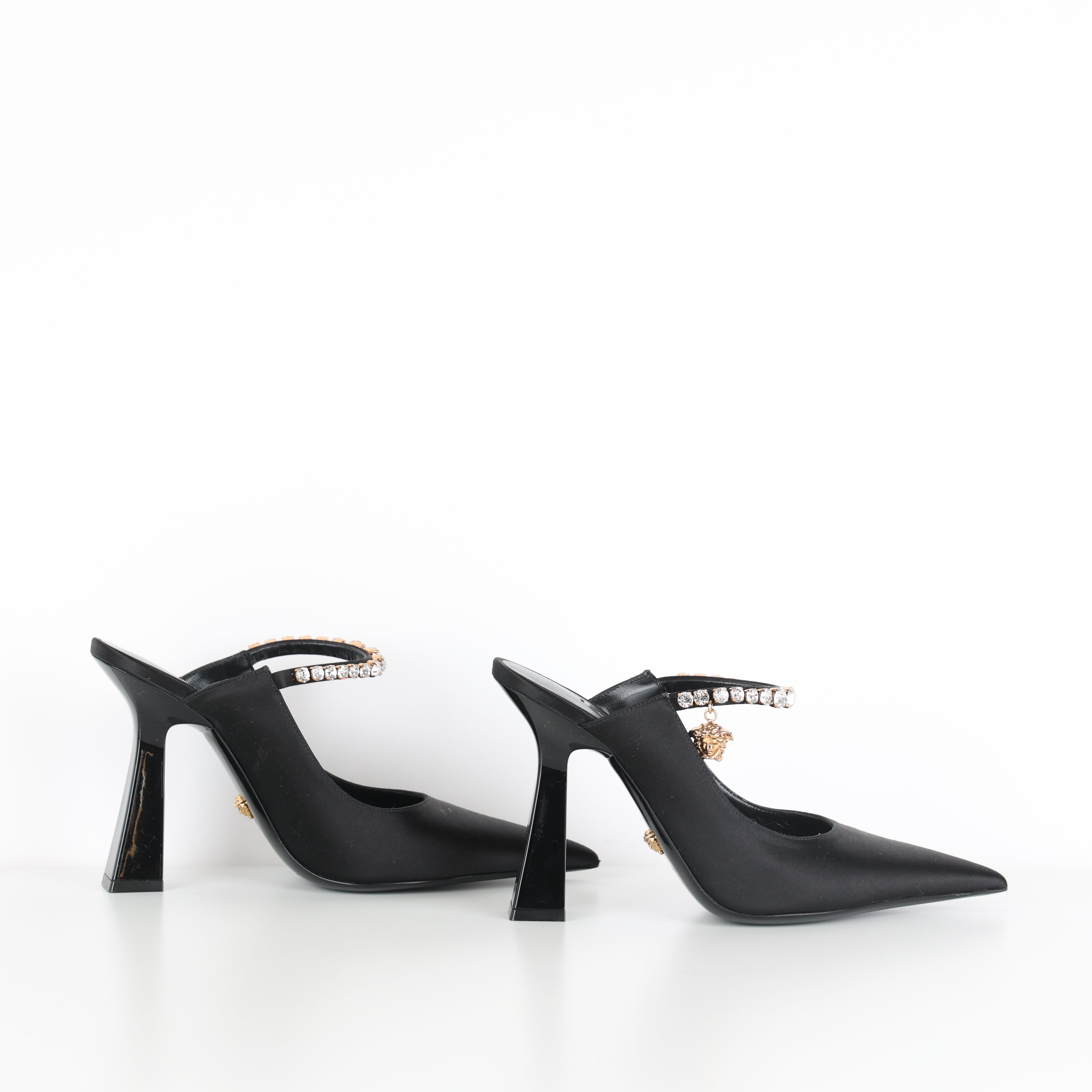 Heels , Shoe Size 39