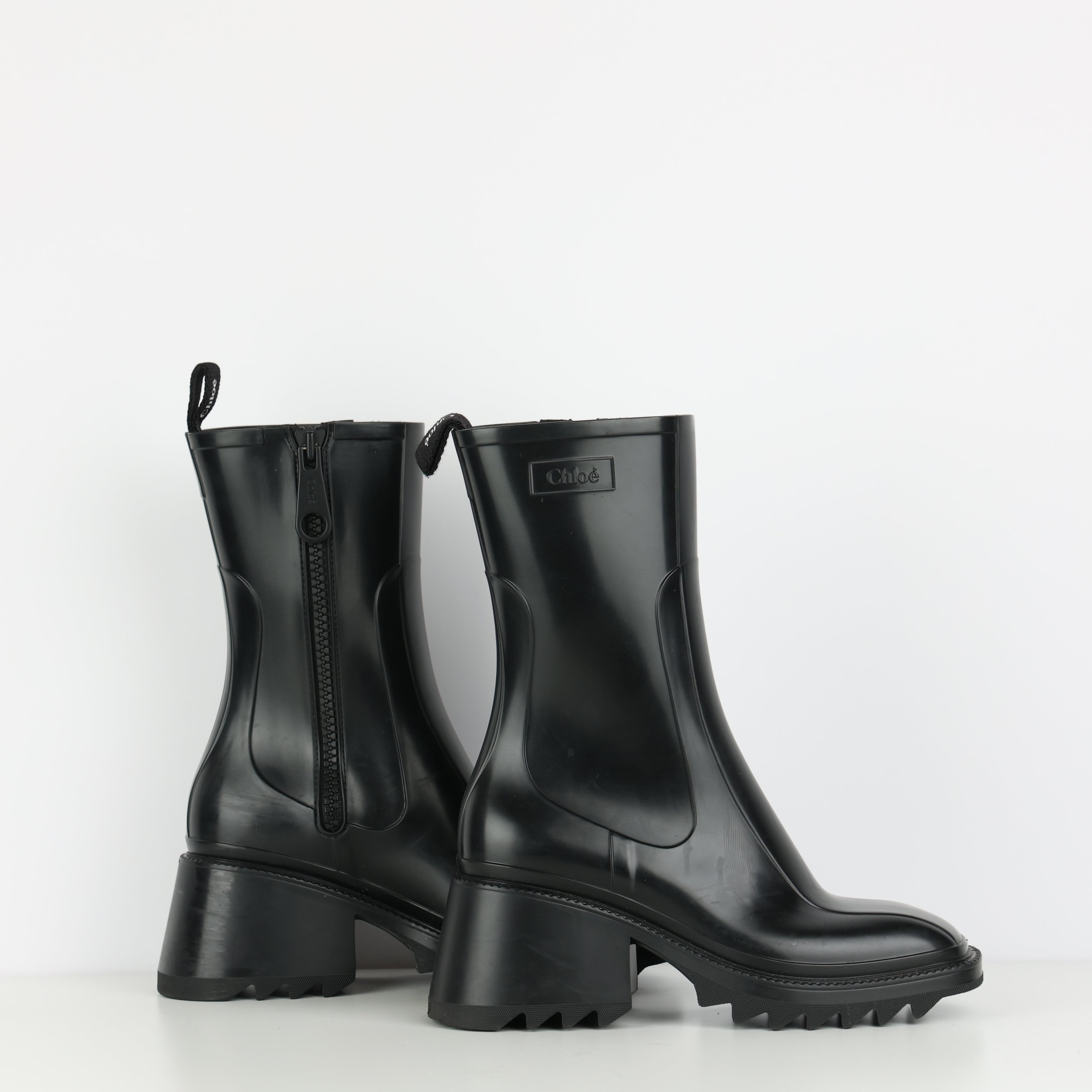 Boots , Shoe Size 38