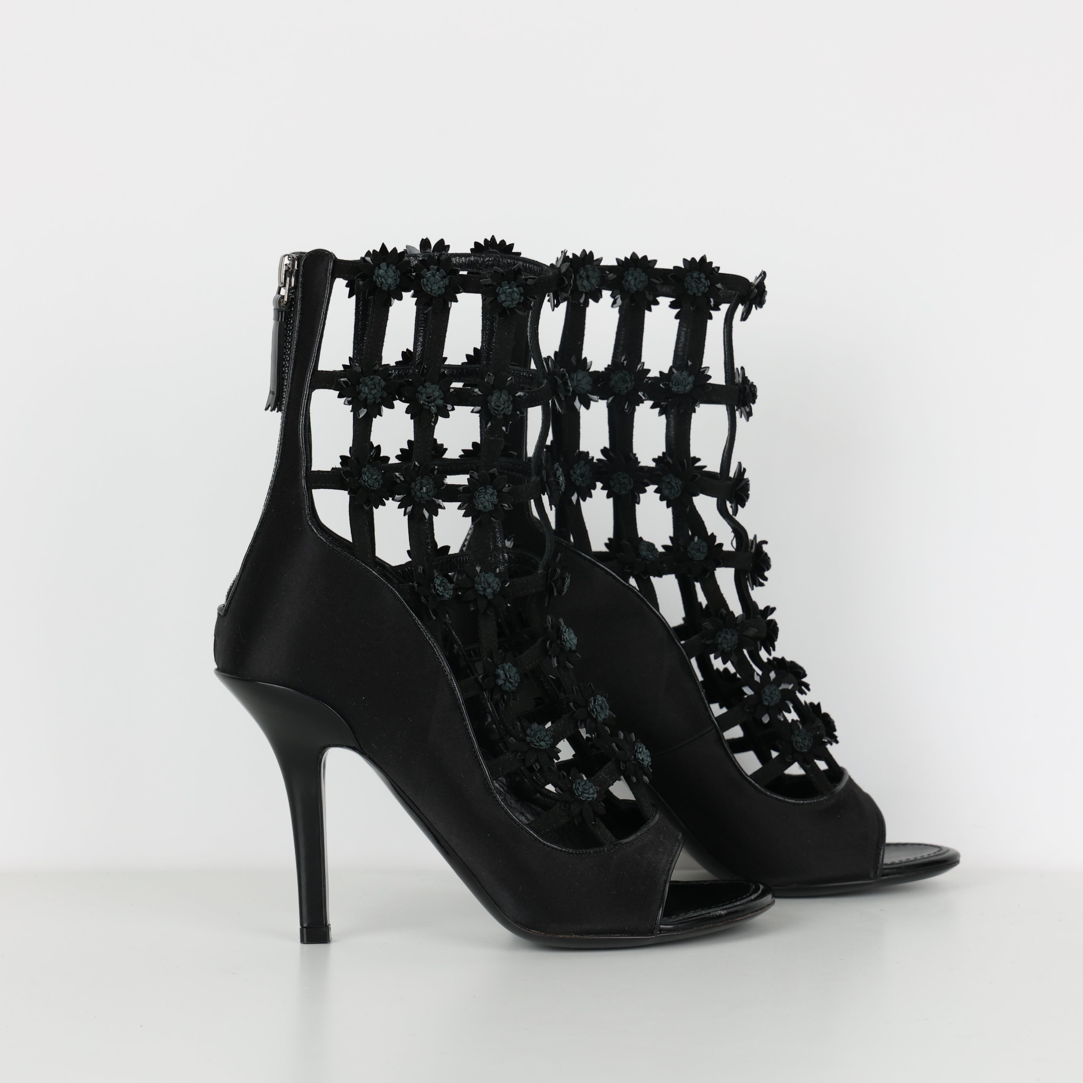 Boots , Shoe Size 37