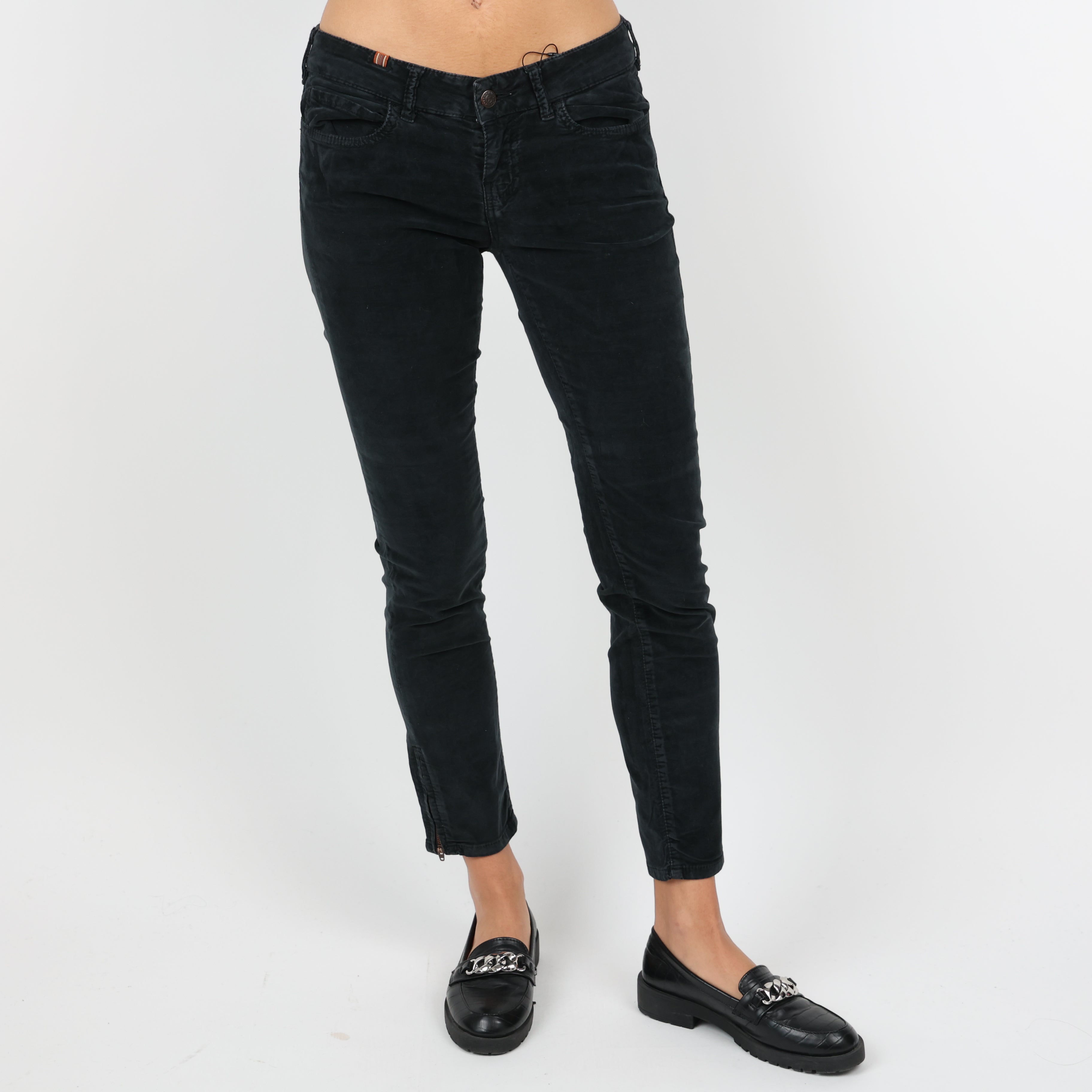 Trousers, Waist 27