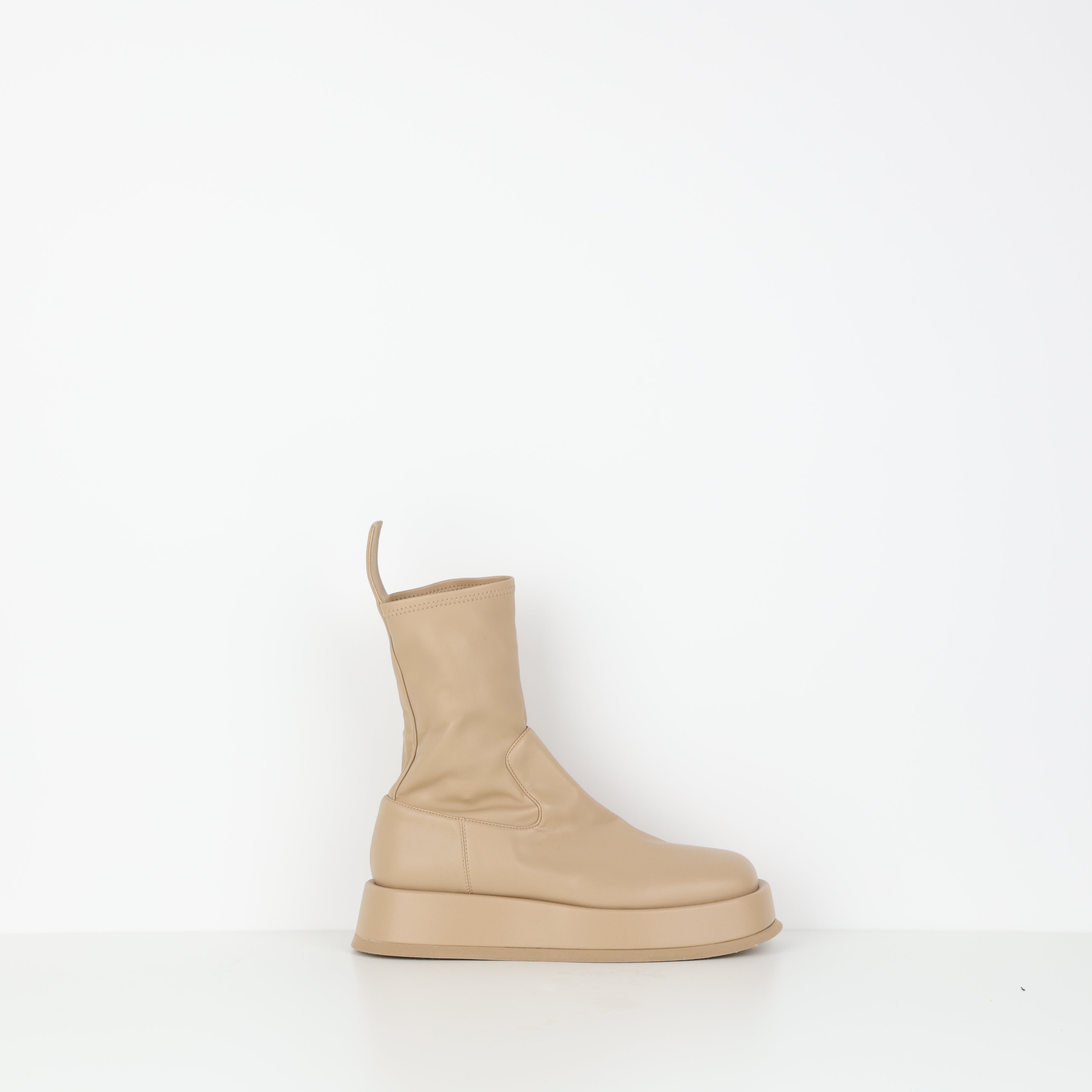 Boots , Shoe Size 39