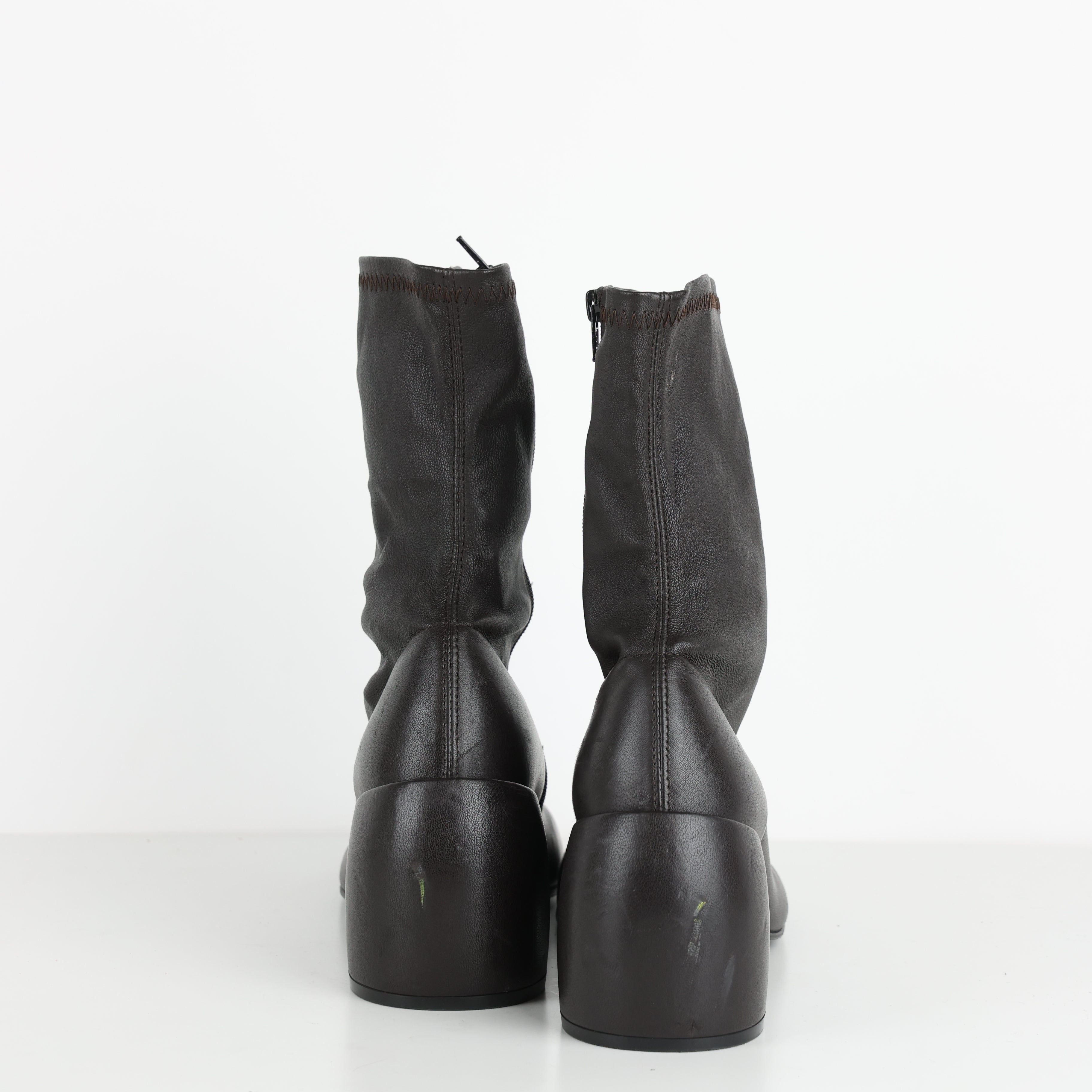 Boots , Shoe Size 38
