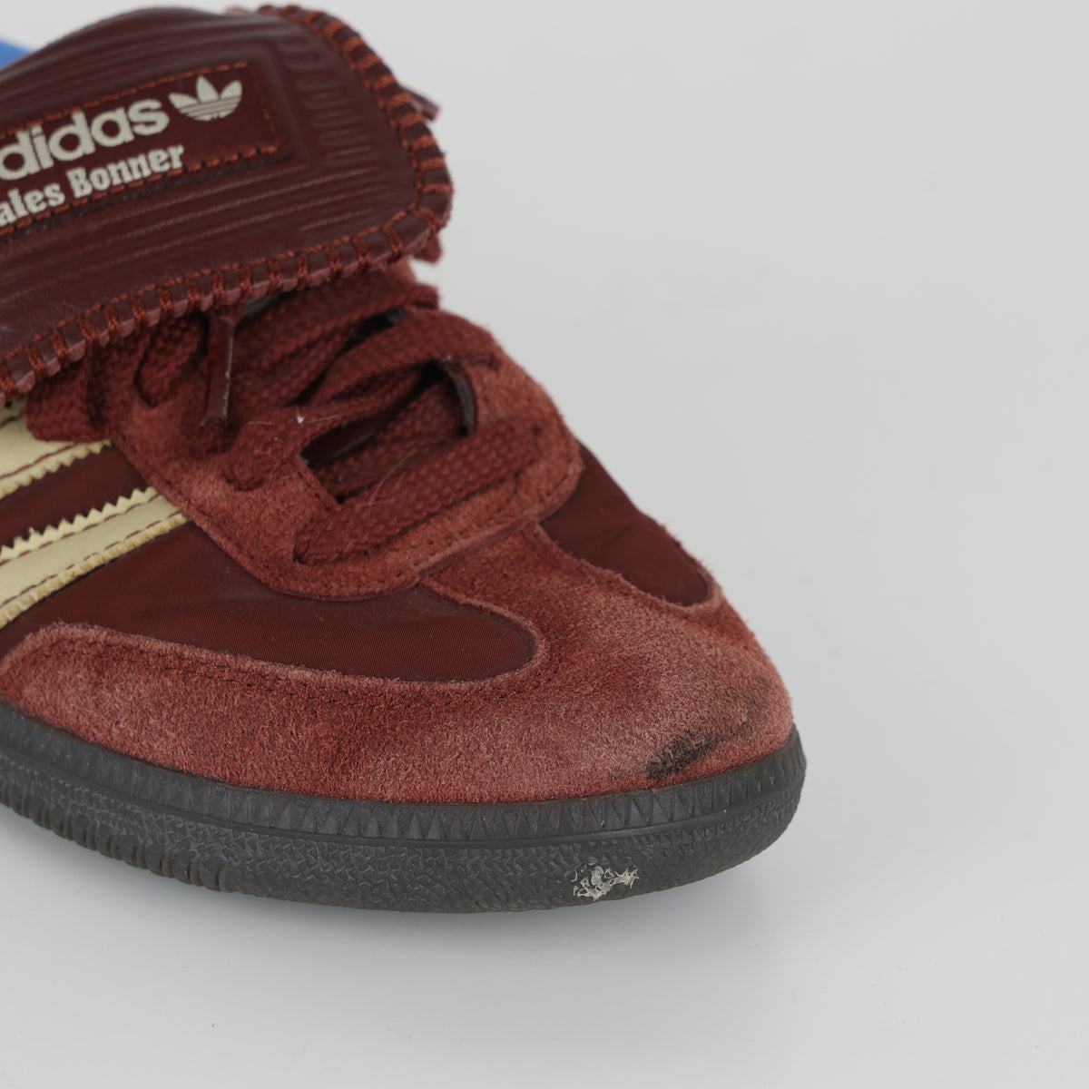 Trainers , Shoe Size 40