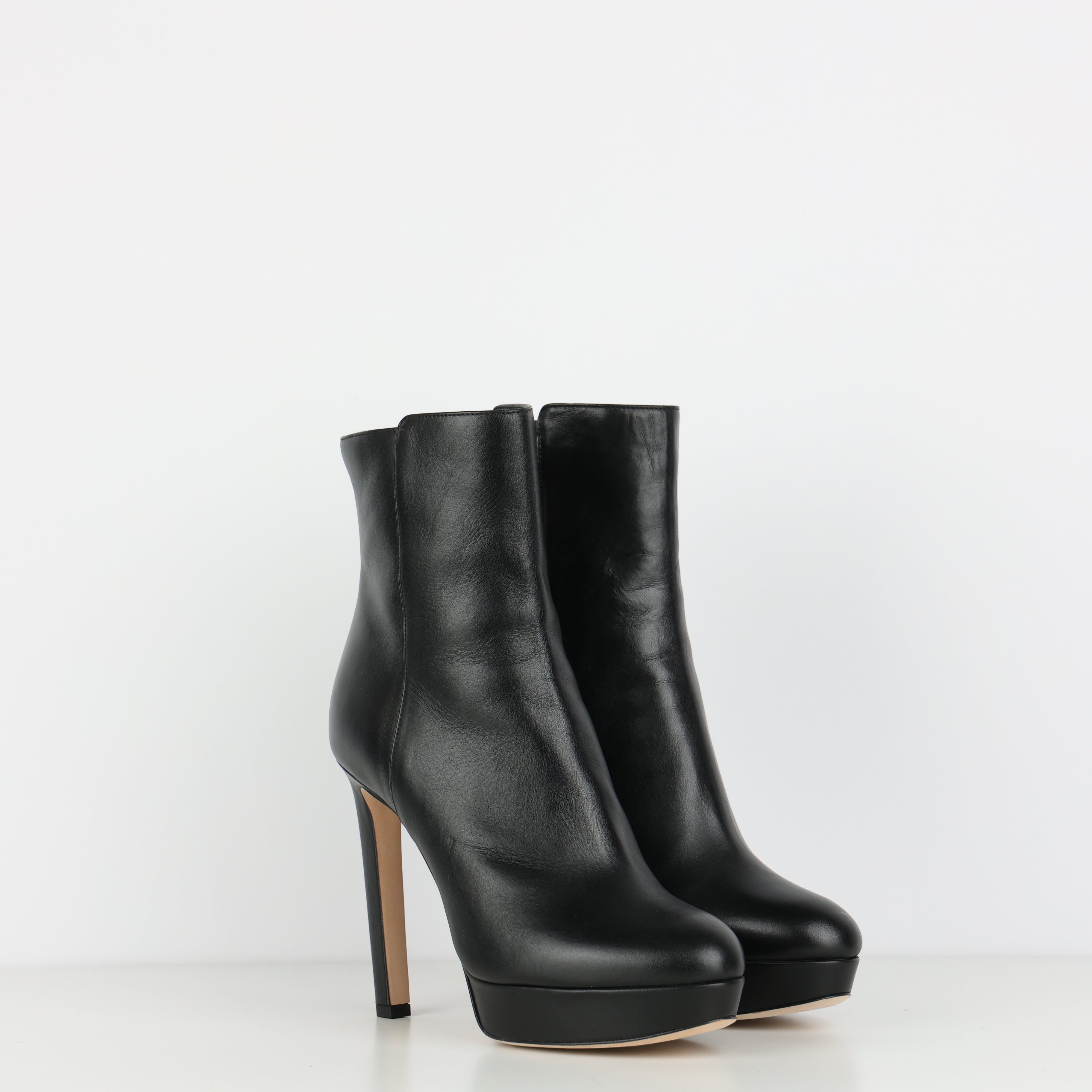 Boots , Shoe Size 37