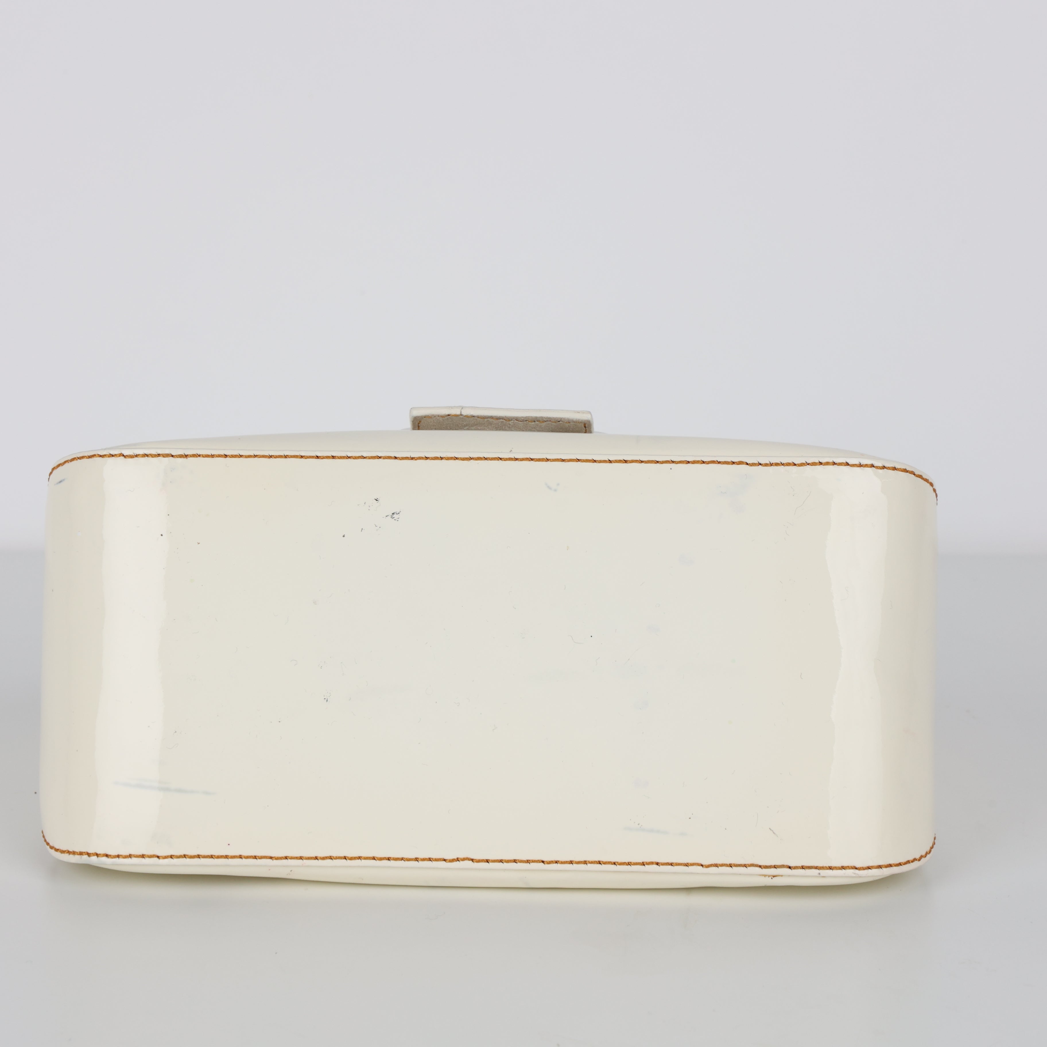 Fendi , Mini Mamma Baguette