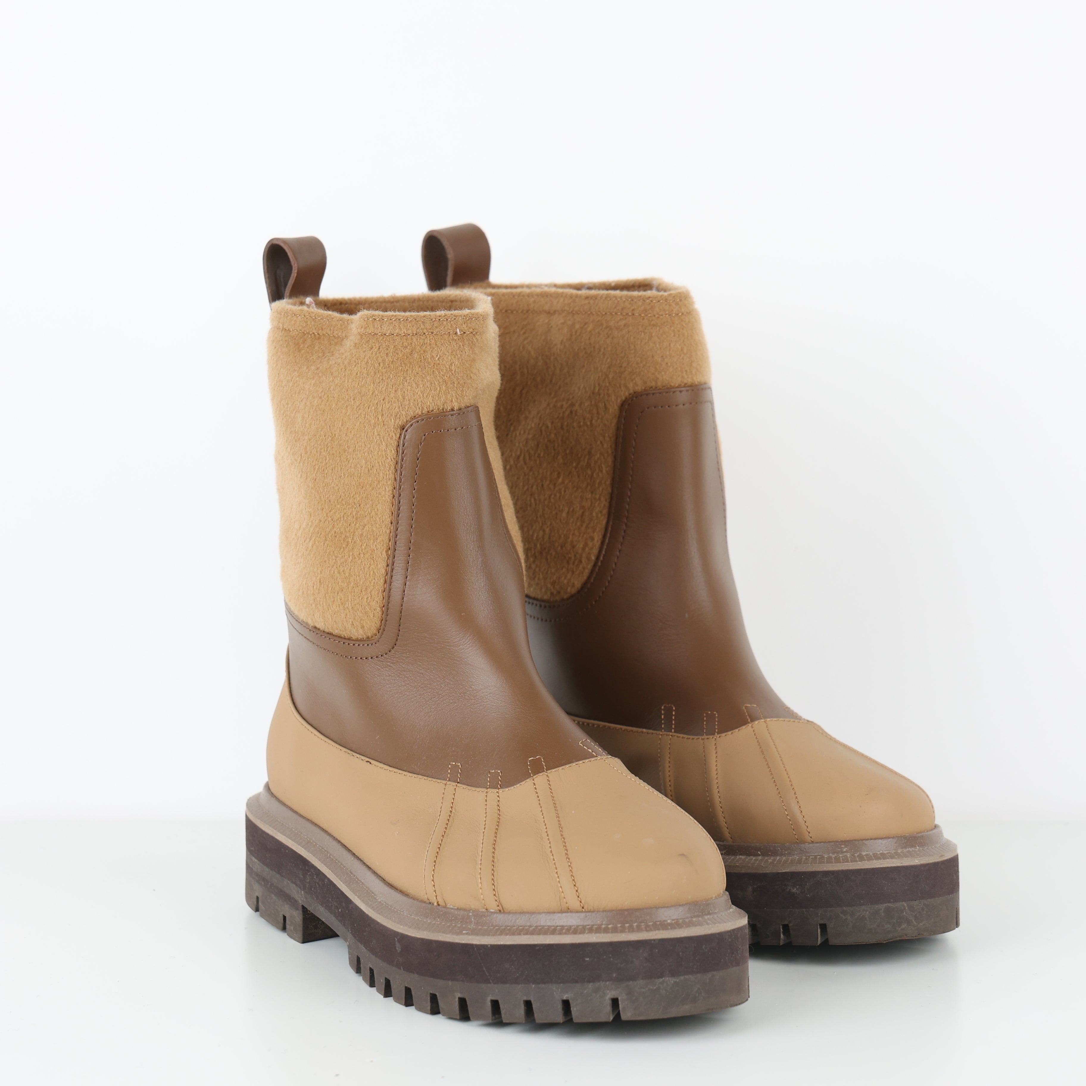 Boots , Shoe Size 35