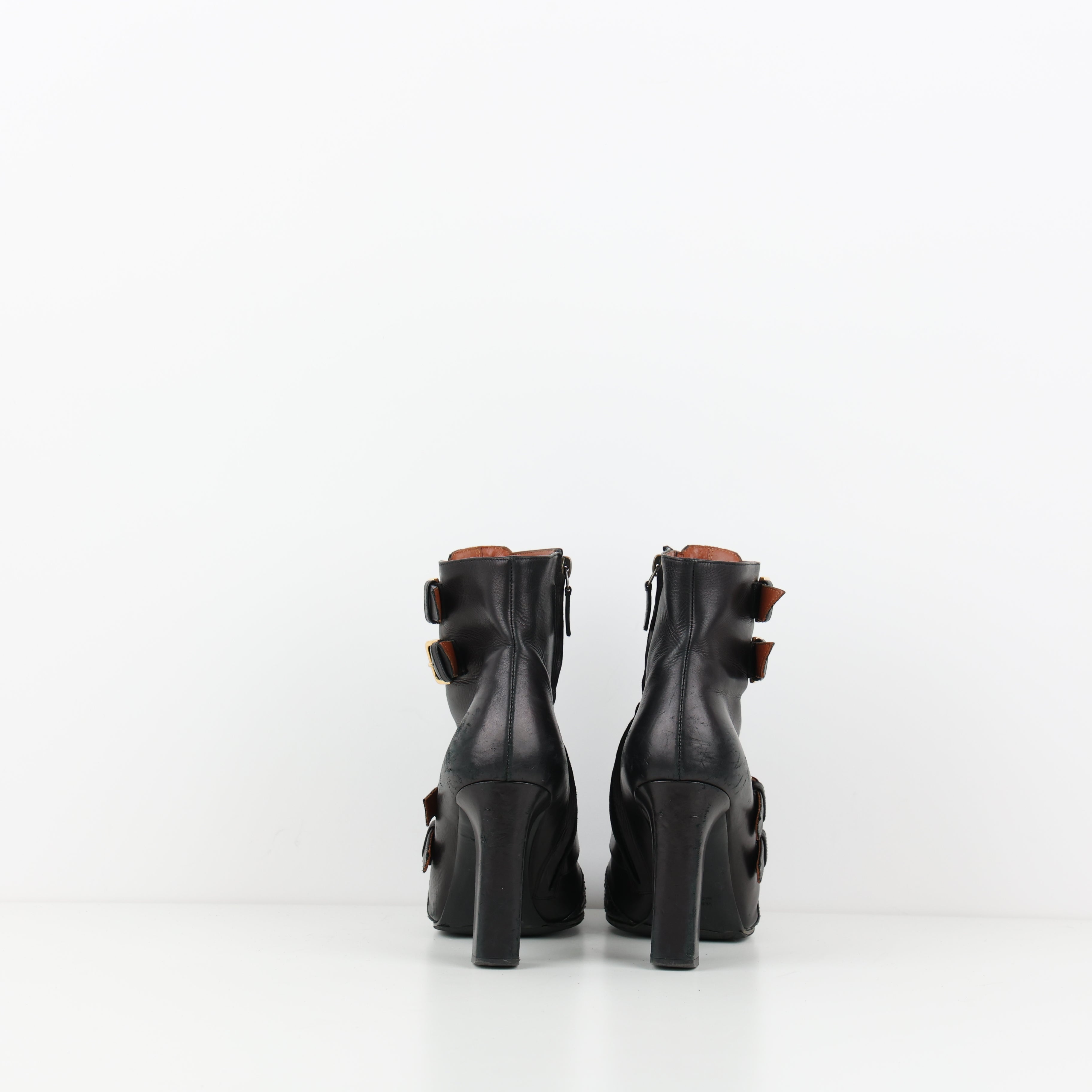 Boots , Shoe Size 39.5