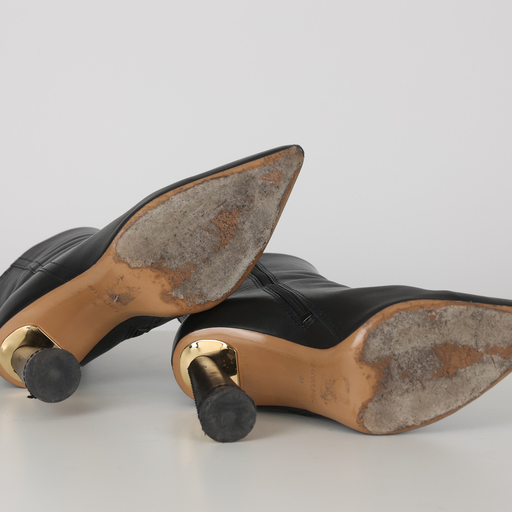 Jacquemus Shoes, Shoe Size 38 — The Cirkel