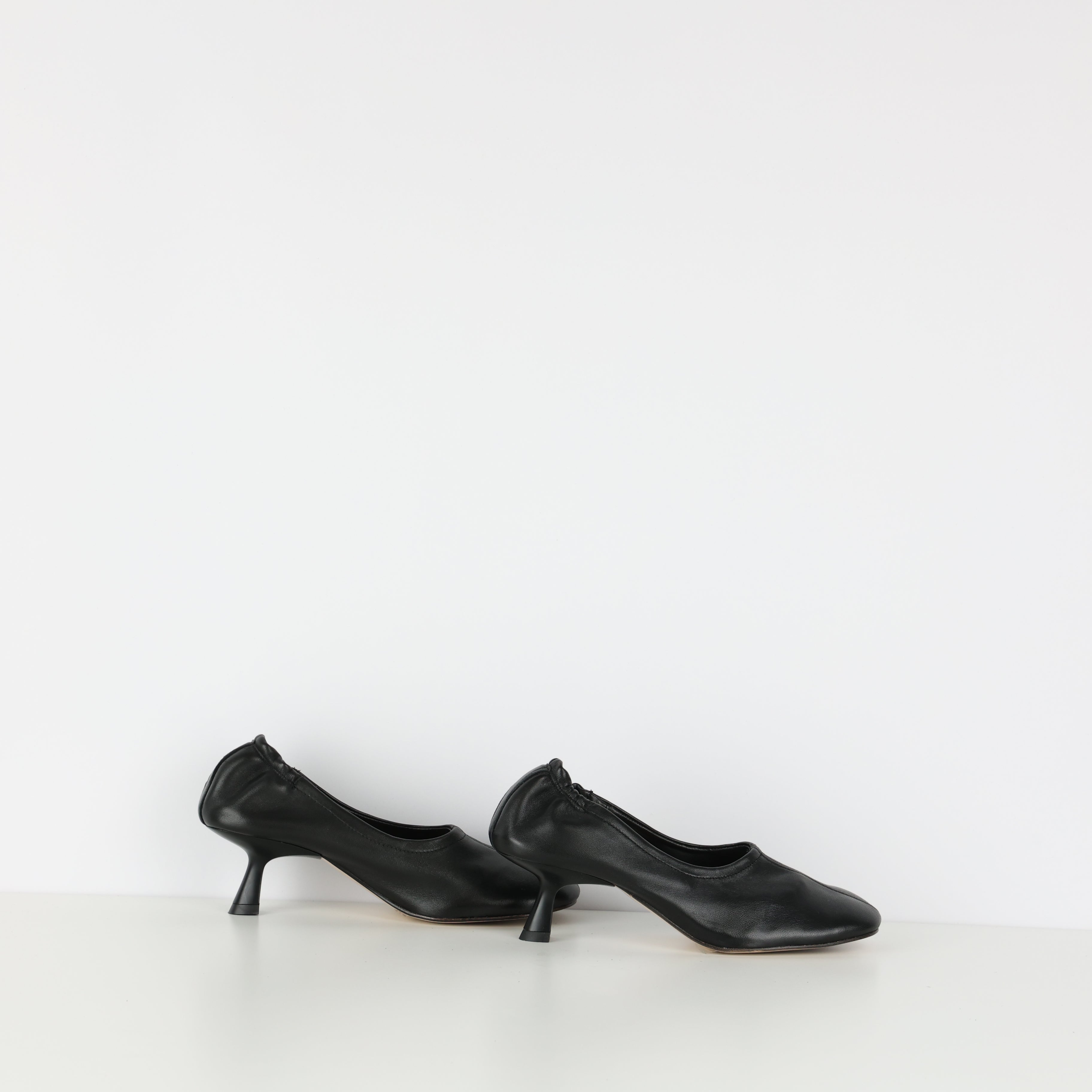 Heels , Shoe Size 38