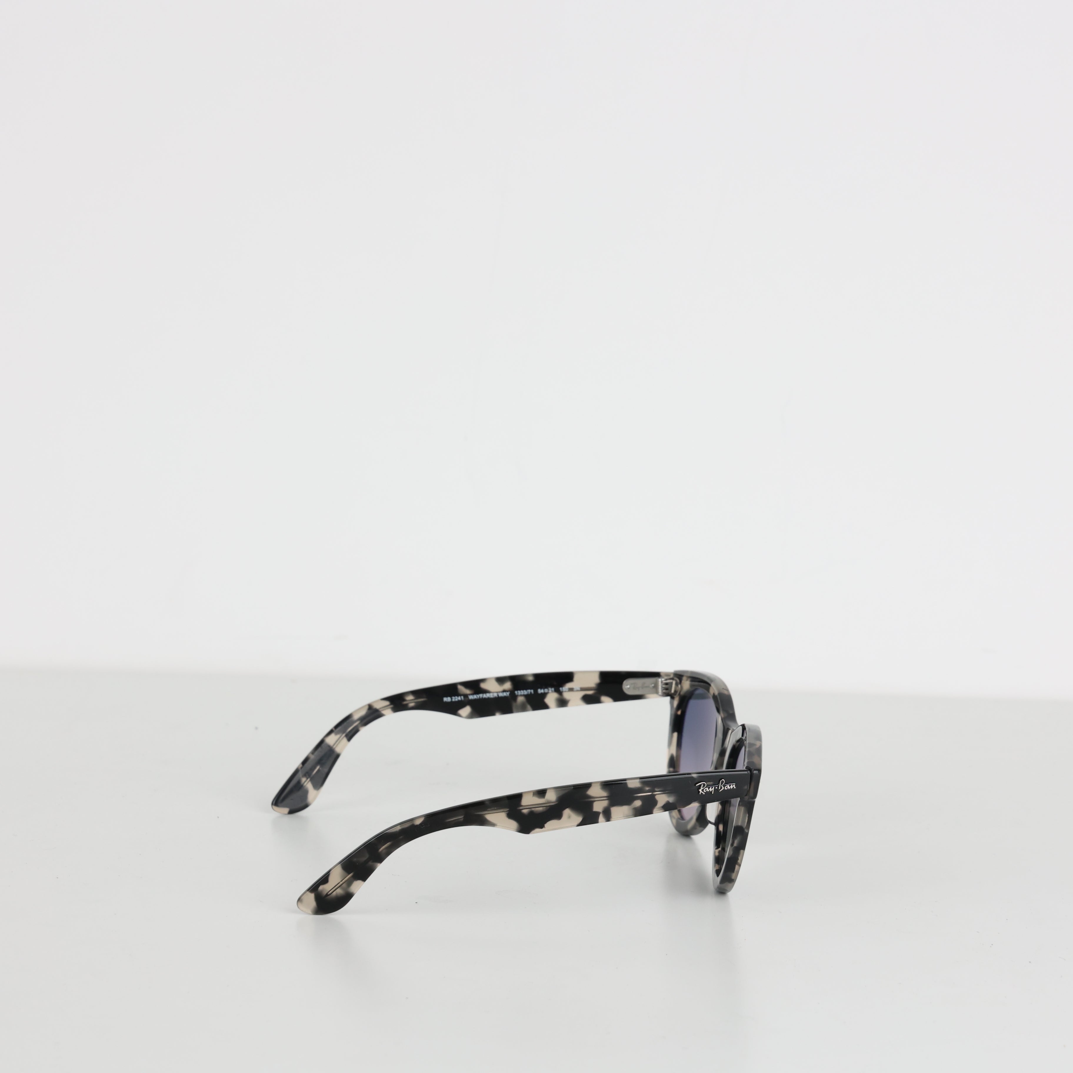 Sunglasses, UK Size One Size