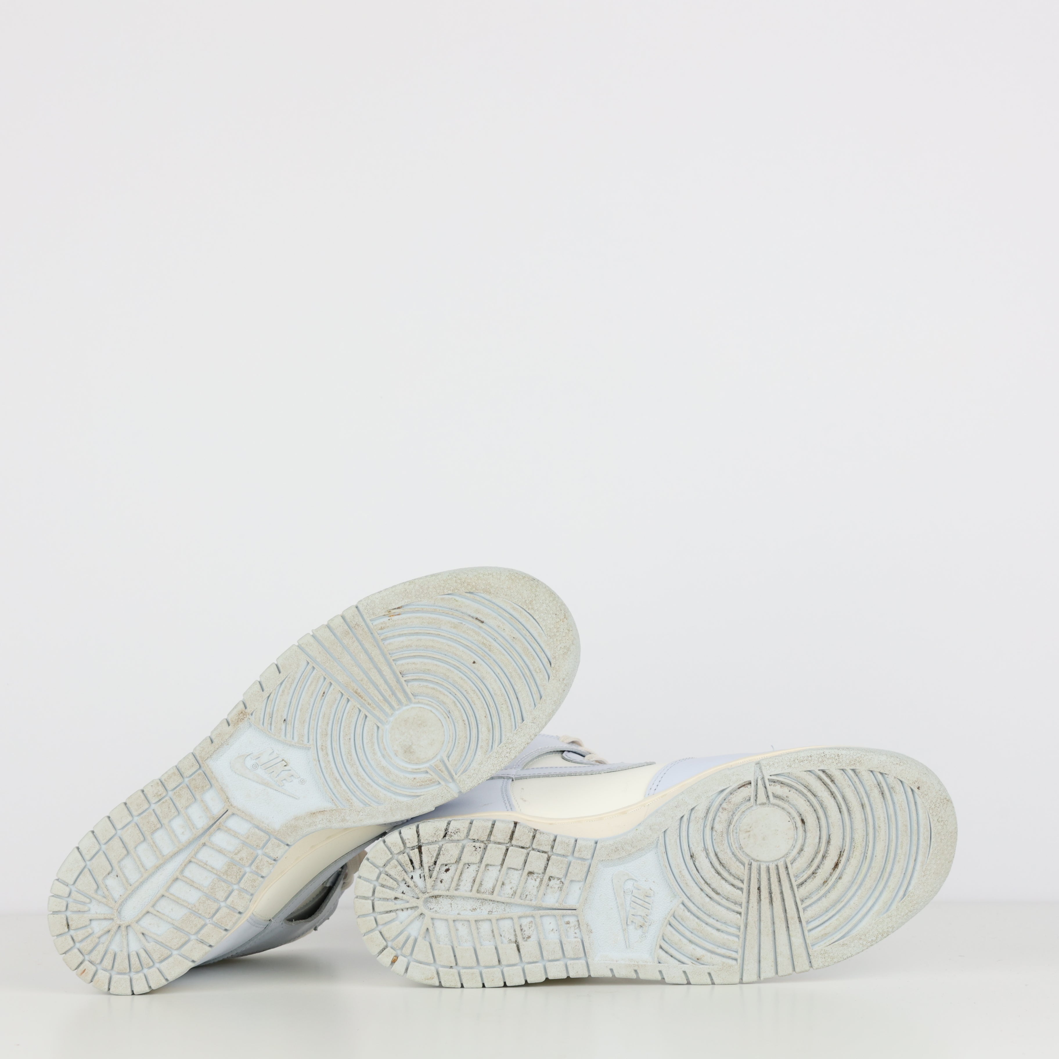 Trainers , Shoe Size 39